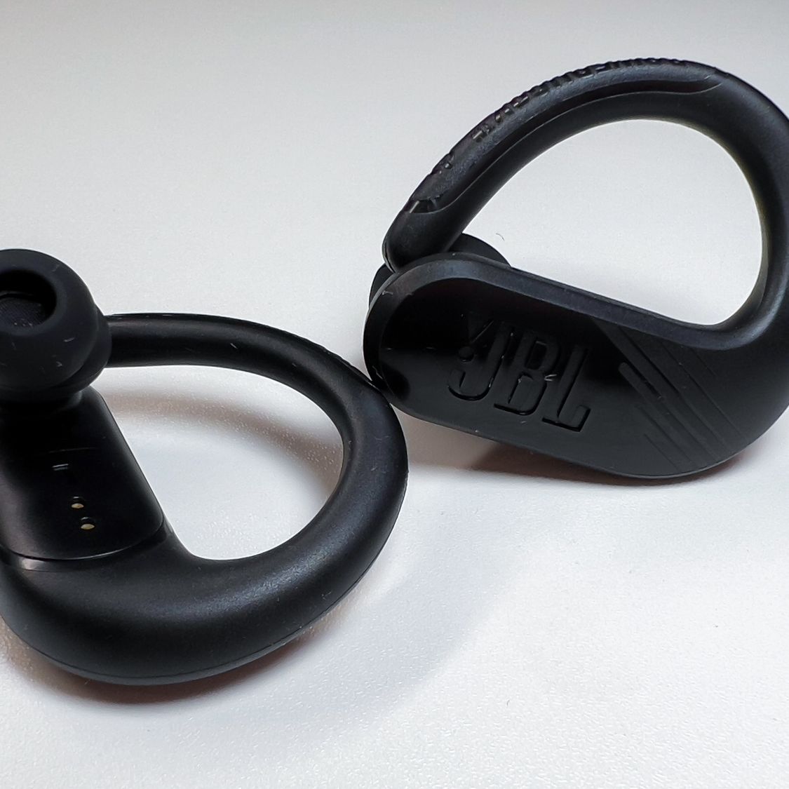 [新品] JBL ENDURANCE PEAK Amazon.com: JBL Endurance Peak 3 - Dust and Water Proof