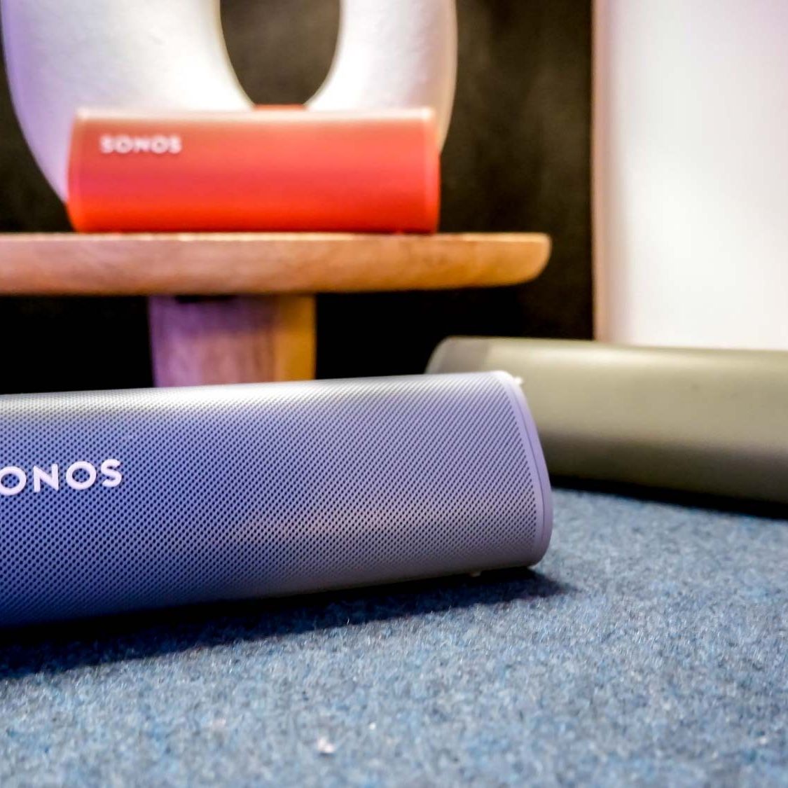 新品　sonos roam Amazon.com: Sonos Roam (Gen 1) - White : Electronics