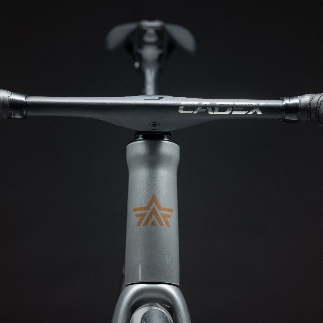 CADEX Race Integrated Handlebar 370×400 CADEX Race Integrated Handlebar | CADEX Japan 日本