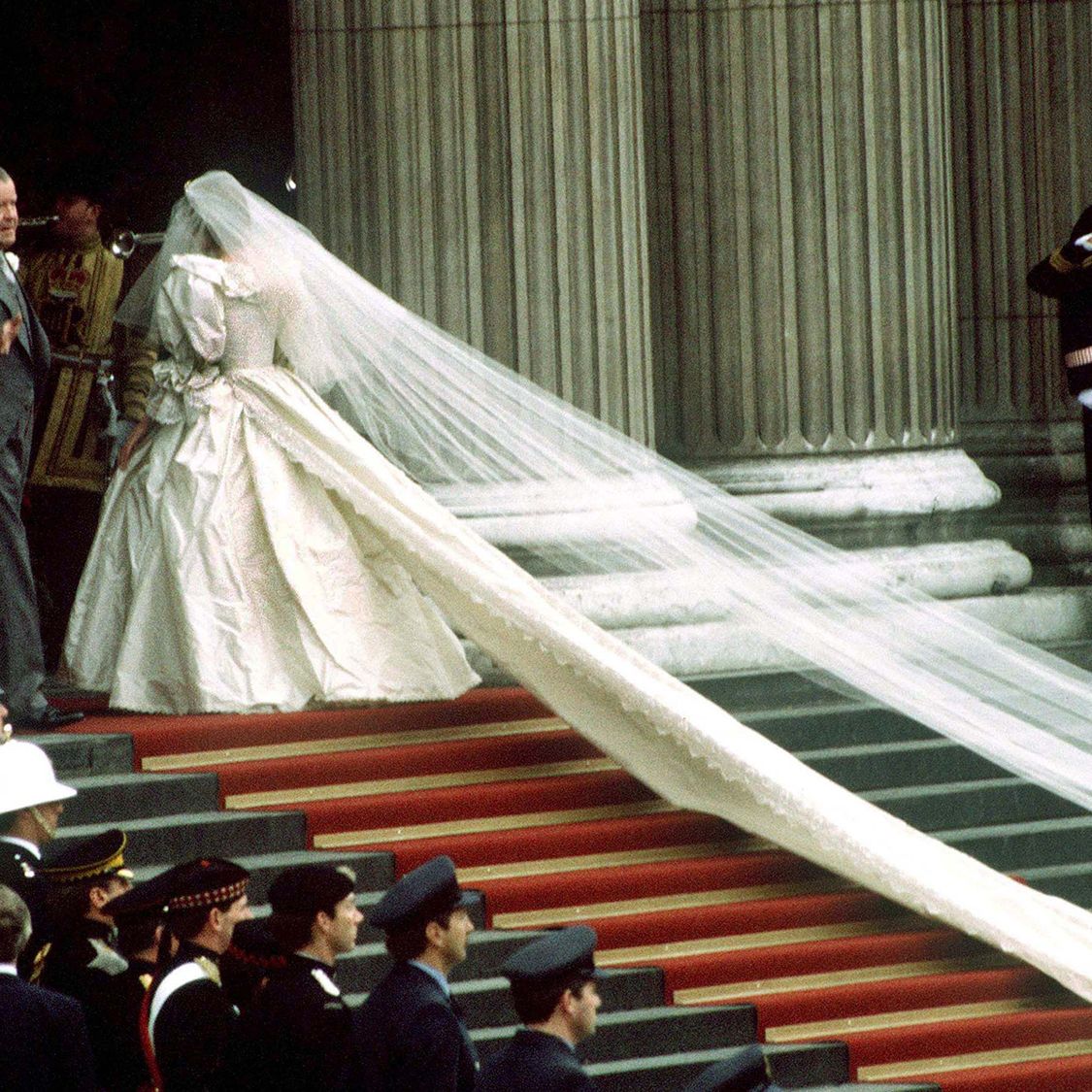 Princess Diana's wedding veil: the secret story behind it | Marie Claire UK Princess Diana's wedding veil: the secret story behind it | Marie Claire UK