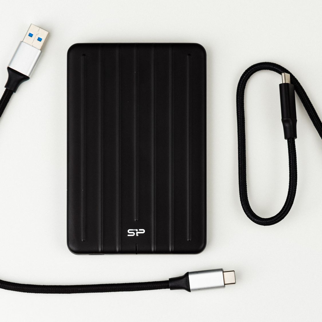 シリコンパワー SP 2TB ポータブルSSD BOLT B75 Pro Silicon Power Bolt B75 Pro Portable SSD Review: Affordable, but