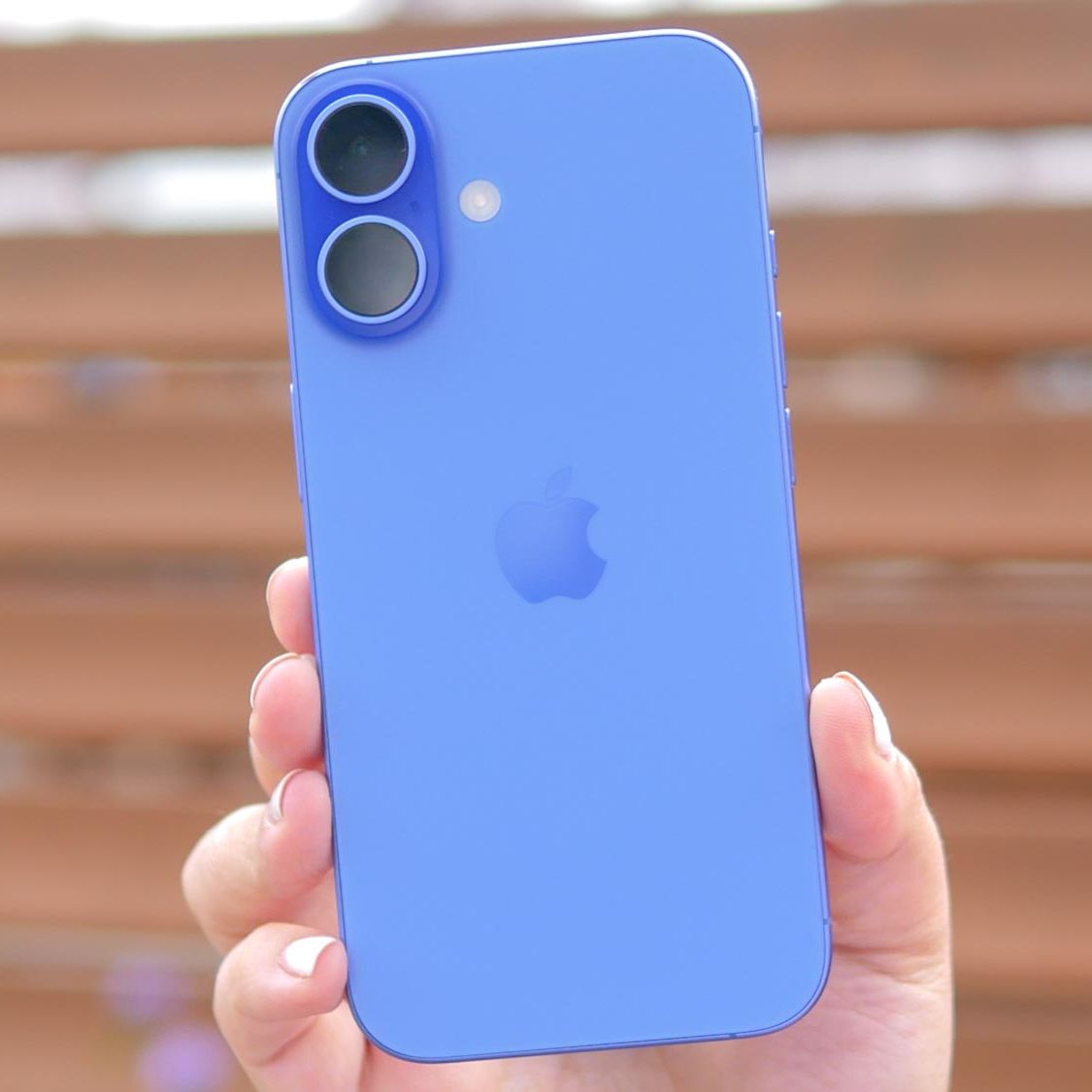 iOS 26 lets third-party apps access these two big iPhone camera