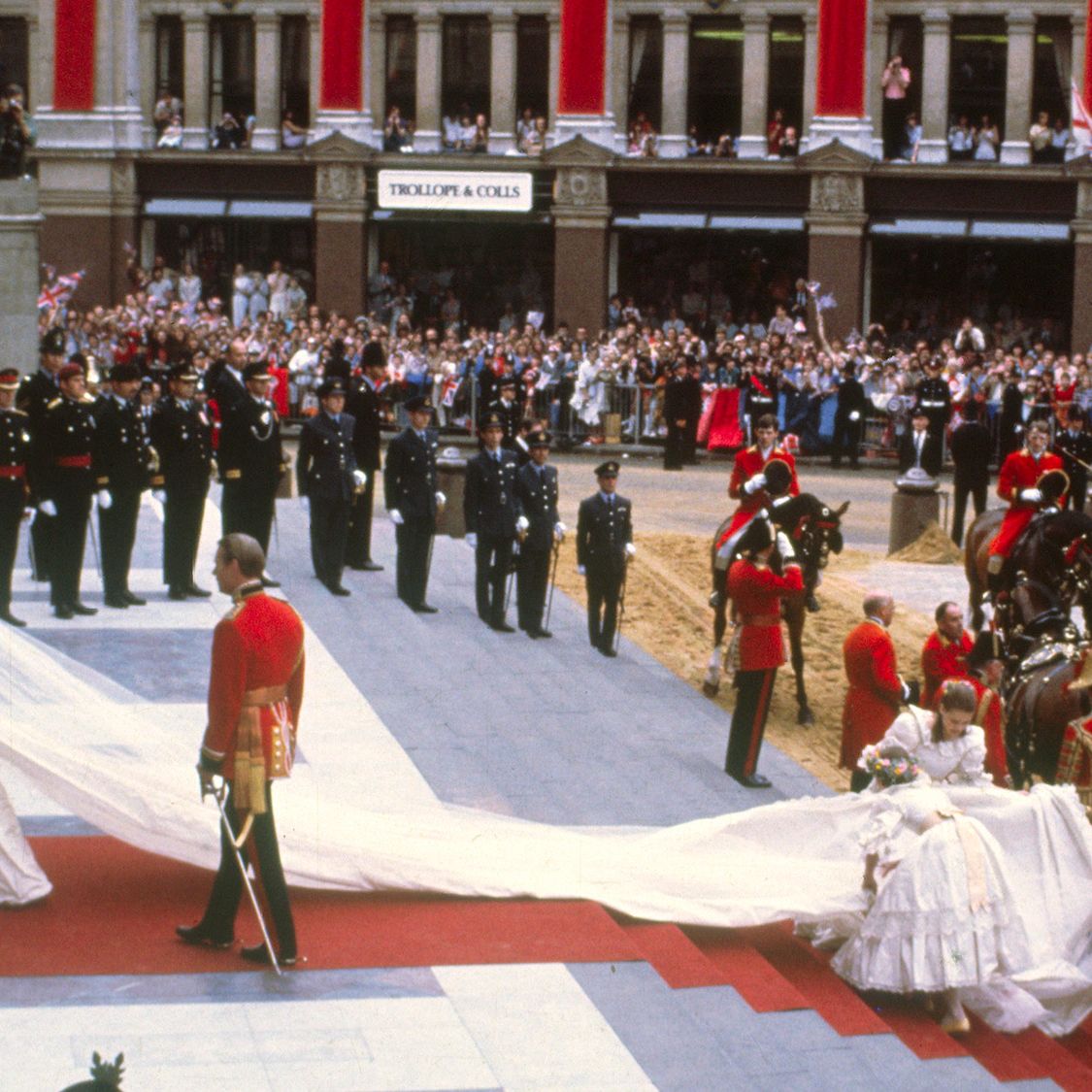 princess diana wedding dress creased Why Princess Diana's Bridal Gown Designer Was "Horrified"