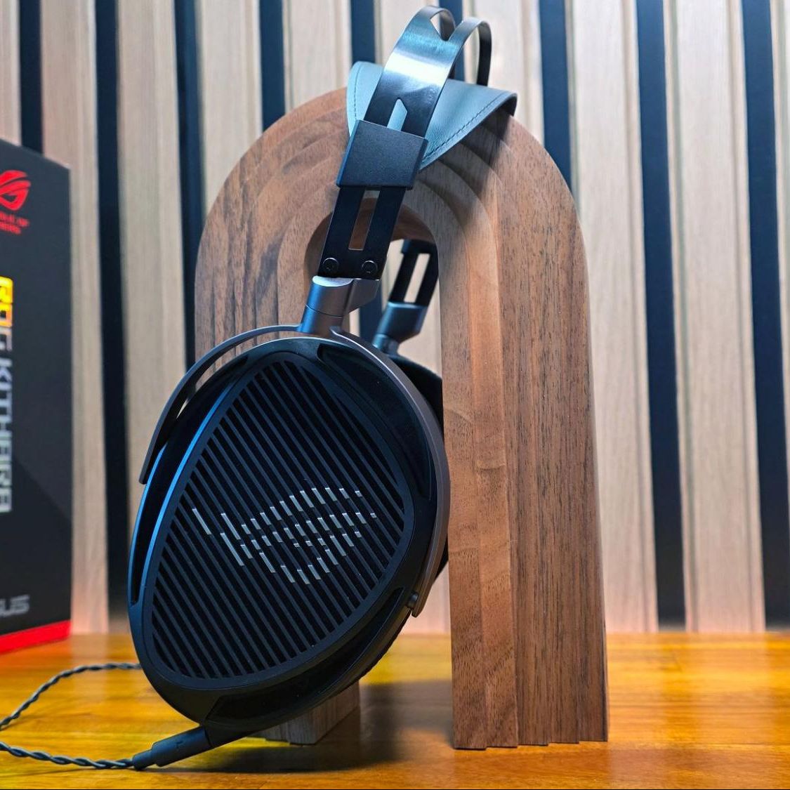 Asus teams up with HiFiMan for planar magnetic ROG Kithara gaming