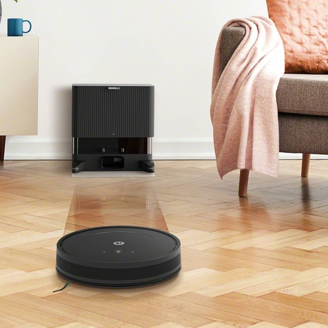 iRobot's cheapest 2-in-1 Roomba gets a new auto-empty base