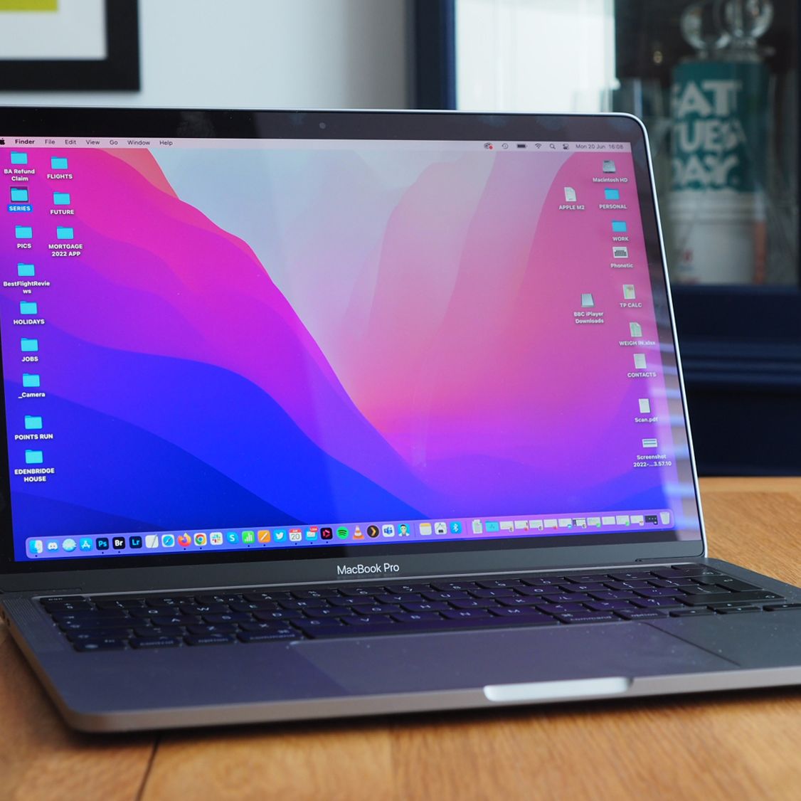 MacBook pro 2022 m2 13㌅ Amazon.com: 2022 Apple MacBook Pro Laptop with M2 chip: 13