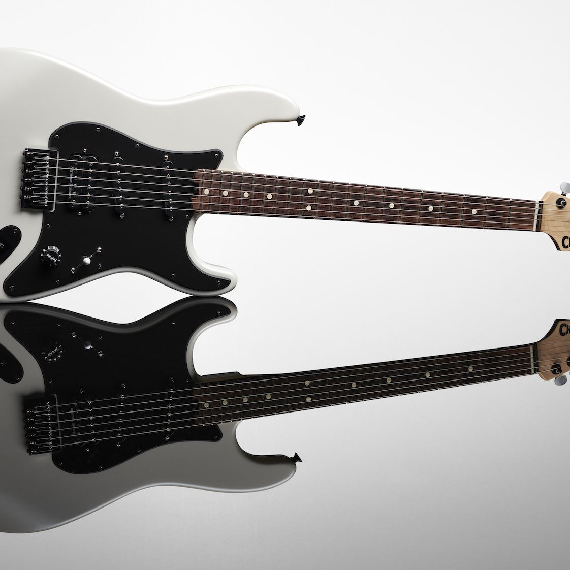 ギター Charvel Jake E Lee Signature Pro-Mod EUsRq9PNGd8MGPdbmn9kn6.jpg