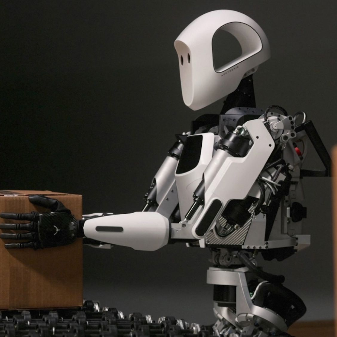 NASA hopes humanoid robots can help us explore the moon and Mars | Space, image size:1128x1128