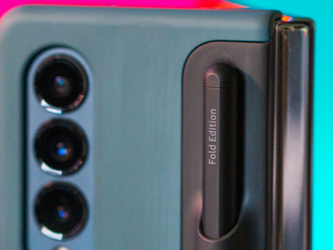 Androidケース Galaxy - galaxy  z fold 4 standing cover with pen Amazon.com: Samsung Galaxy Z Fold4 Standing Cover with S Pen