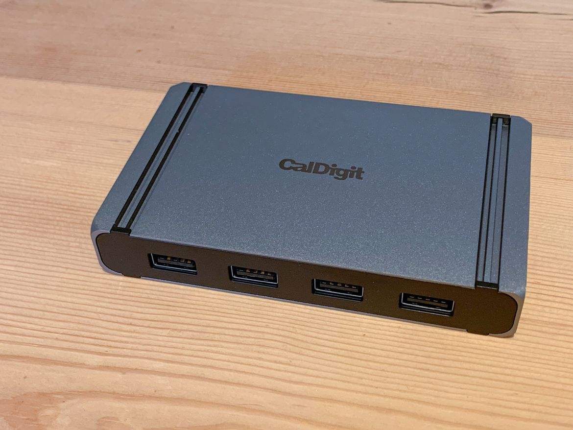 限定値下げ CalDigit Thunderbolt 4 Element Hub Thunderbolt 4 | USB4 | Element Hub | CalDigit – CalDigit