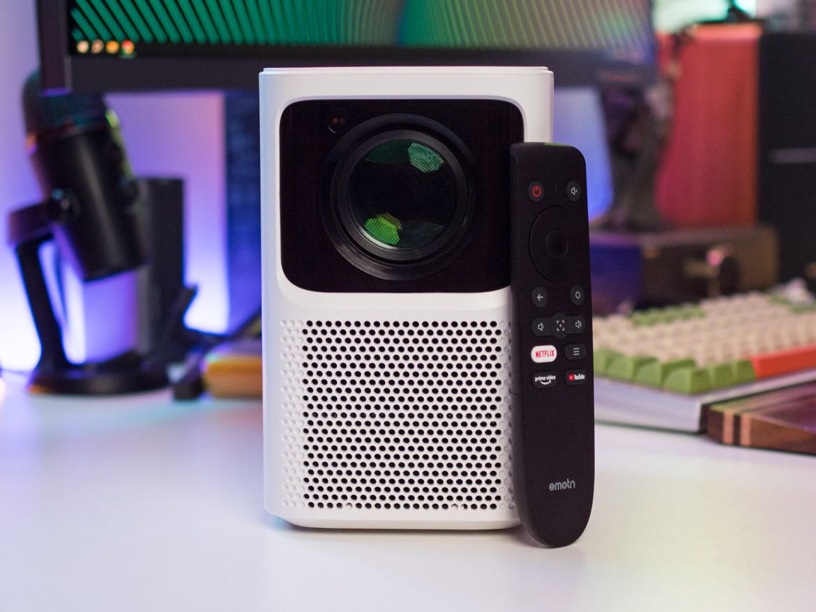 Dangbei Emotn N1 review: A decent portable projector with a key