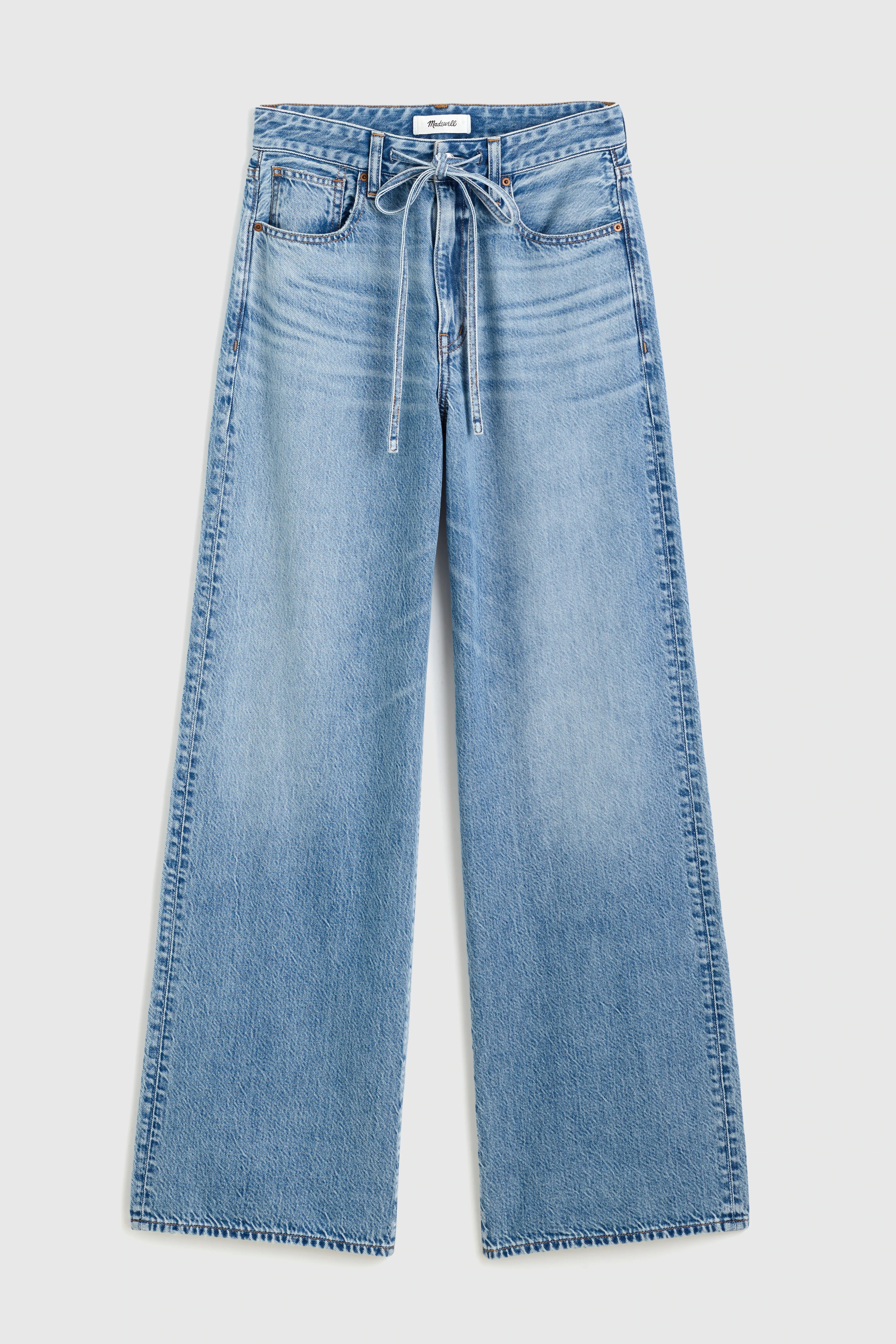 The Curvy Ultimate Wide-Leg Jean in Airy Denim