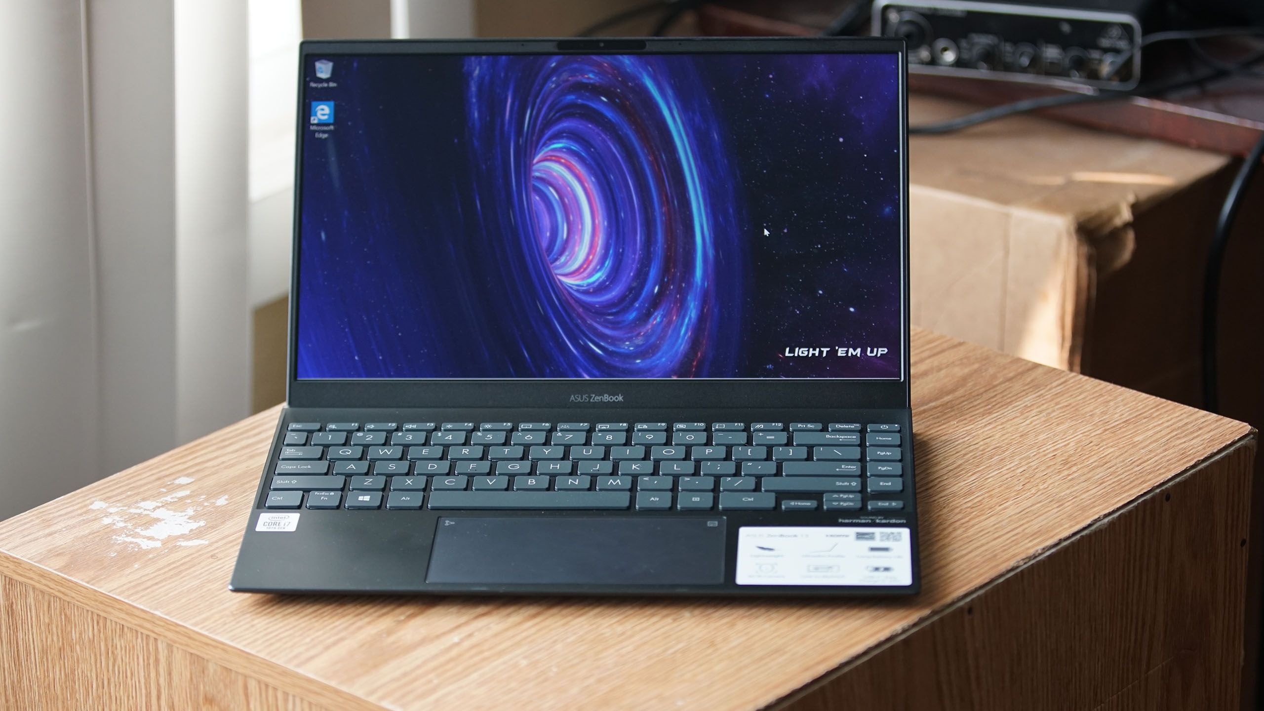 ⭐特価価格⭐高性能＆軽量⭐ASUS Zenbook 13 UX325⭐ Zenbook 13 UX325｜Laptops For Home｜ASUS USA