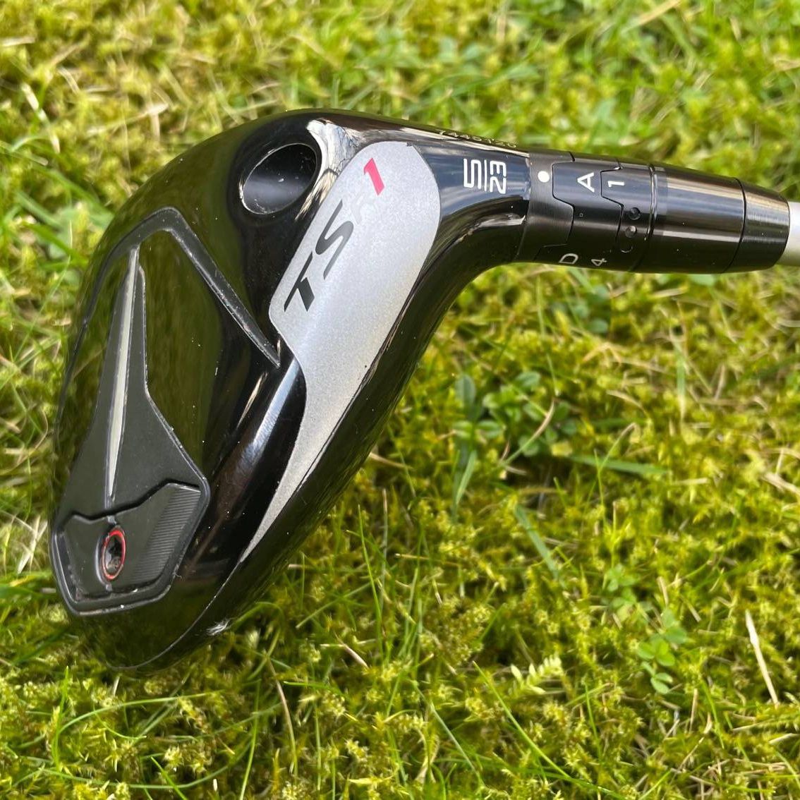 Titleist TSR1 Hybrid Review | Golf Monthly