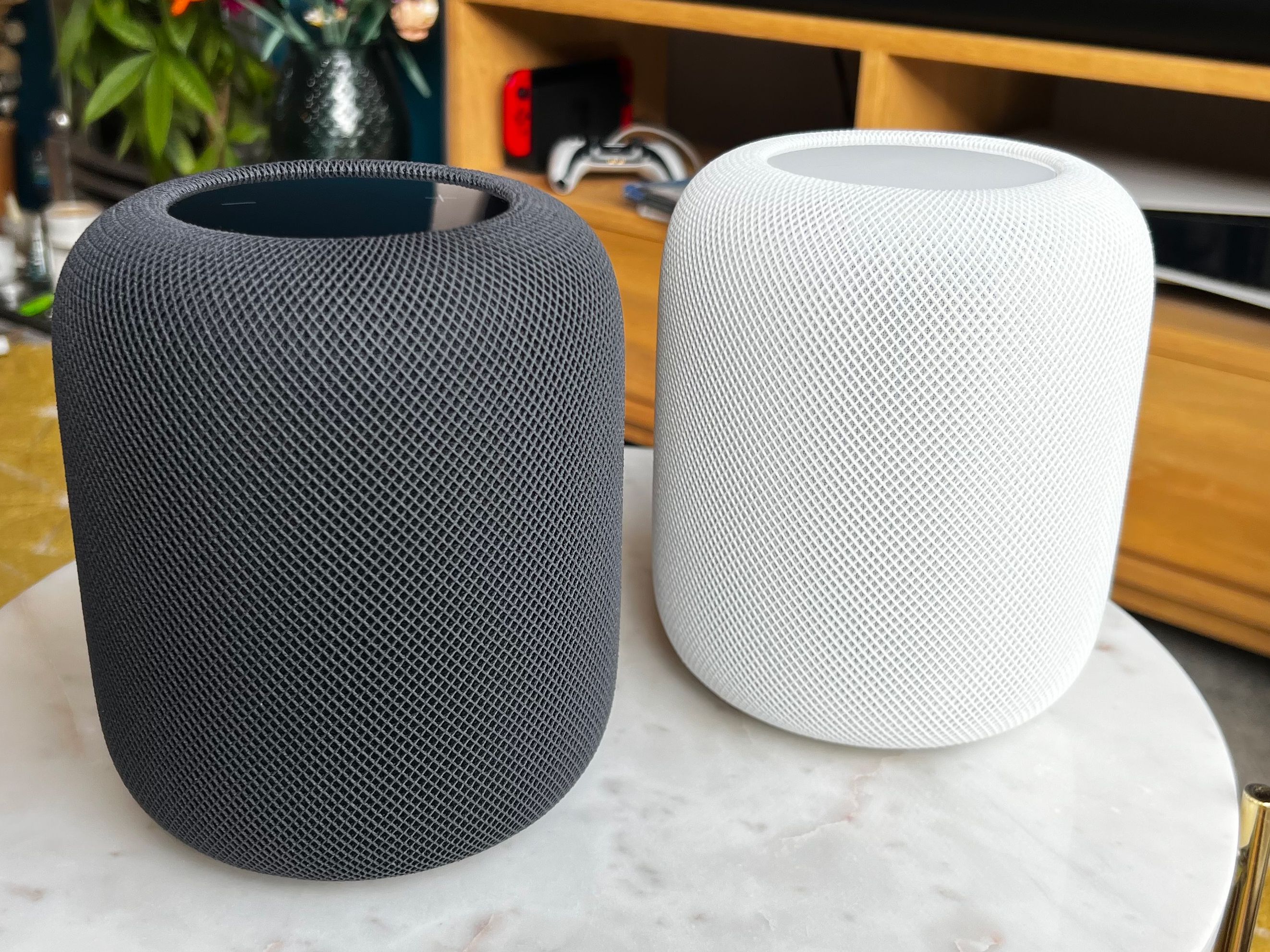 Apple HomePod 新品未使用 Kuo: New HomePod With Smart Home Display Arriving in Late
