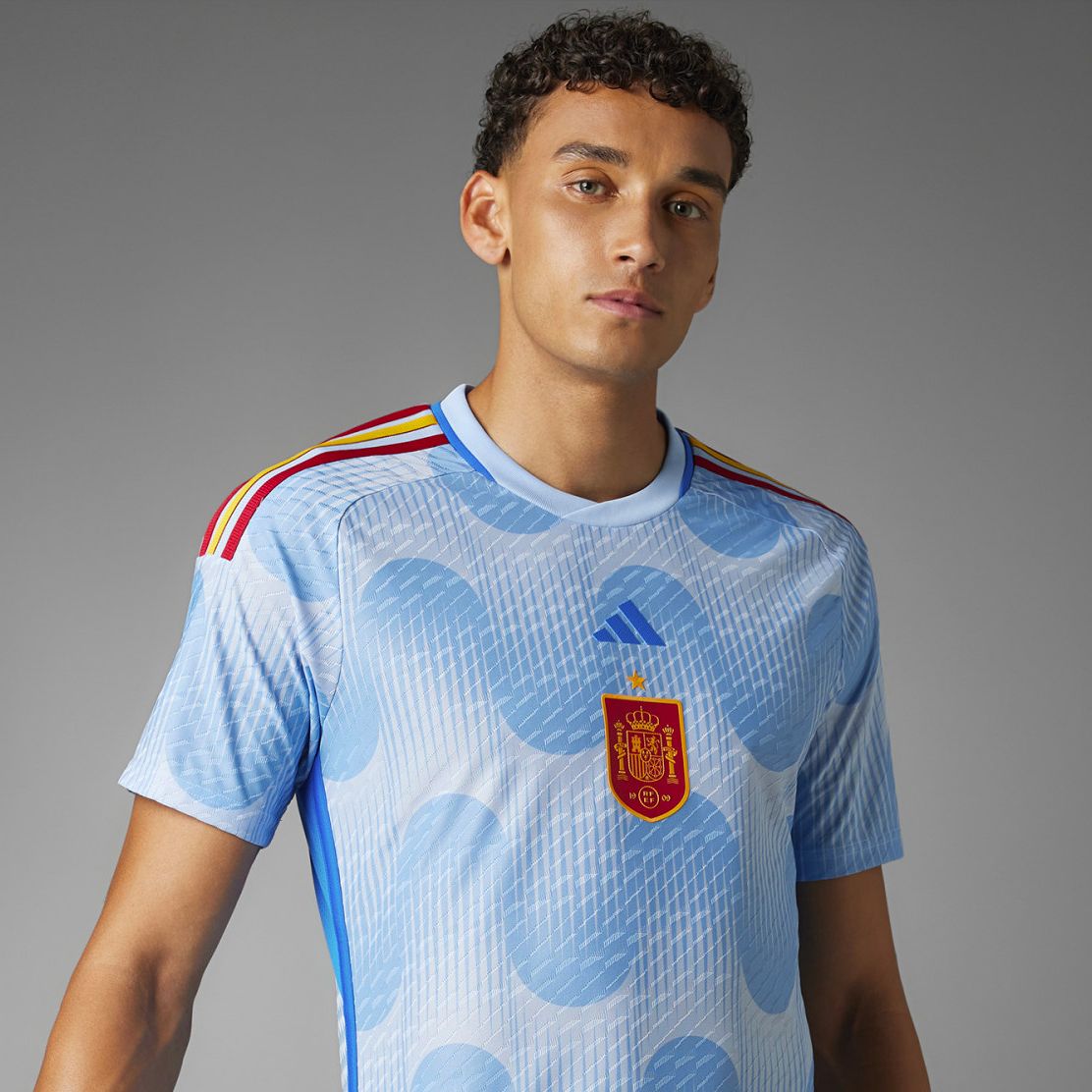 OuterStuff Men's Spain FIFA World Cup Fan Jersey – Officially Licensed Soccer Top, Size X-Large - View #4