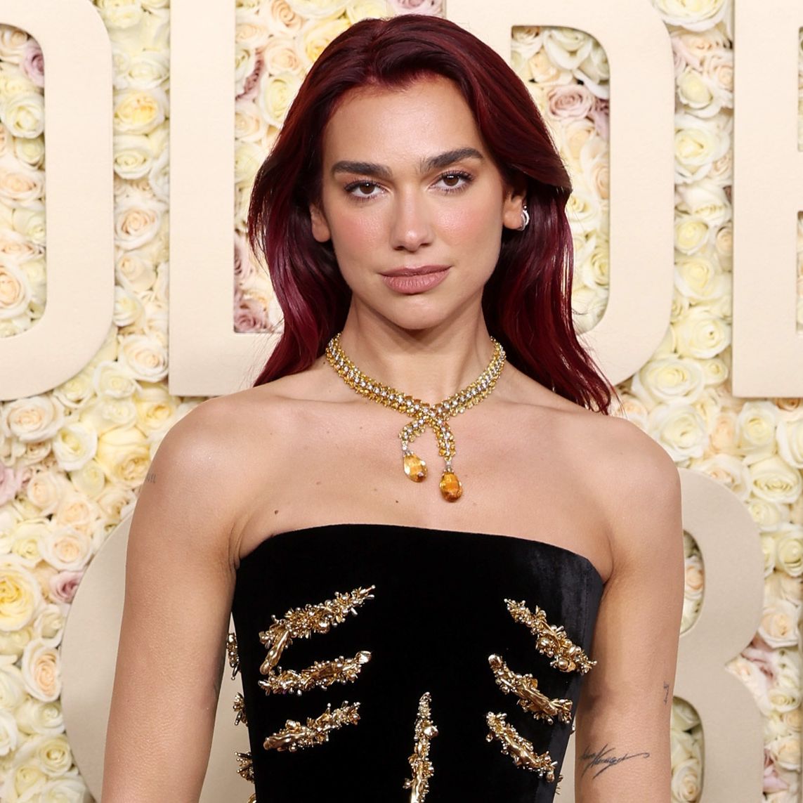 Dua Lipa Wore a Custom Velvet Schiaparelli Gown to the Golden Globes |  Marie Claire