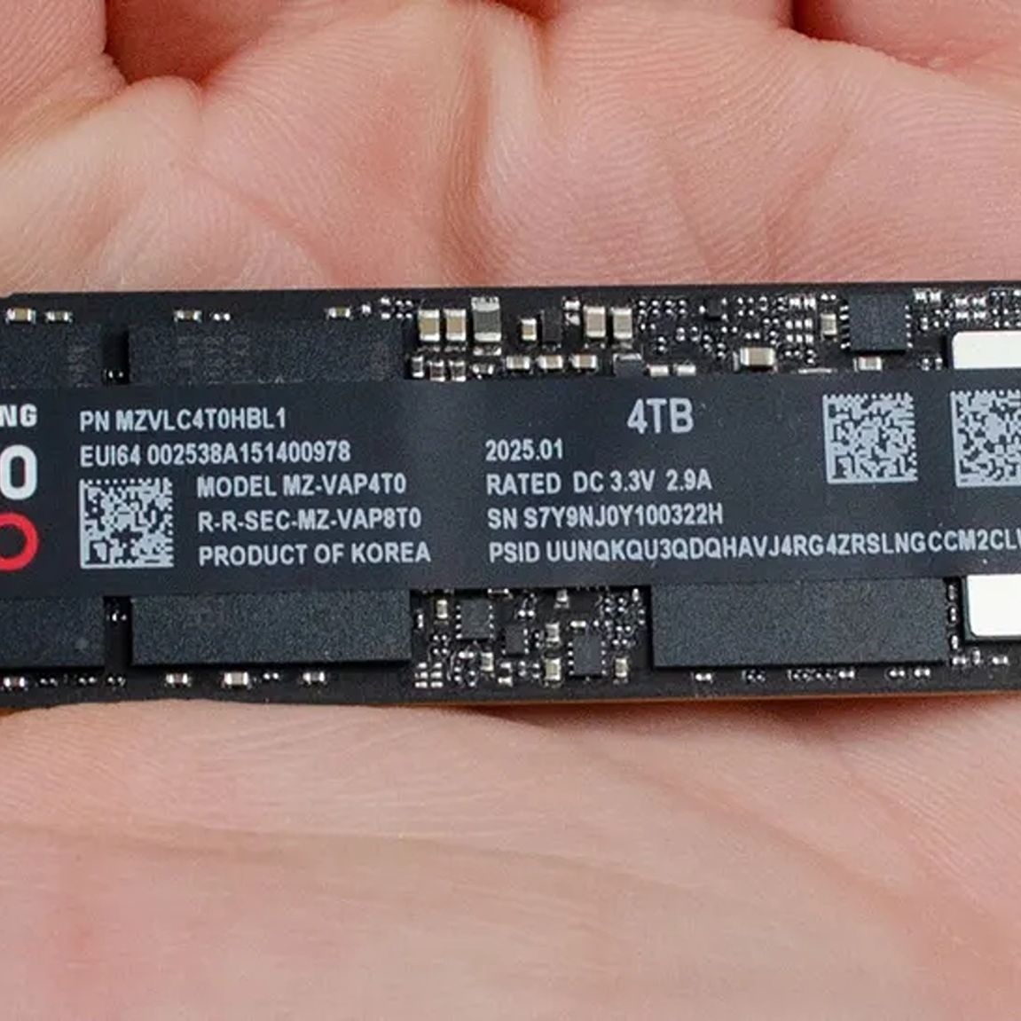 富士通/4th i5/Win11Pro/Office2021/新SSD/8GB㉕ This PCIe 5.0 SSD with 