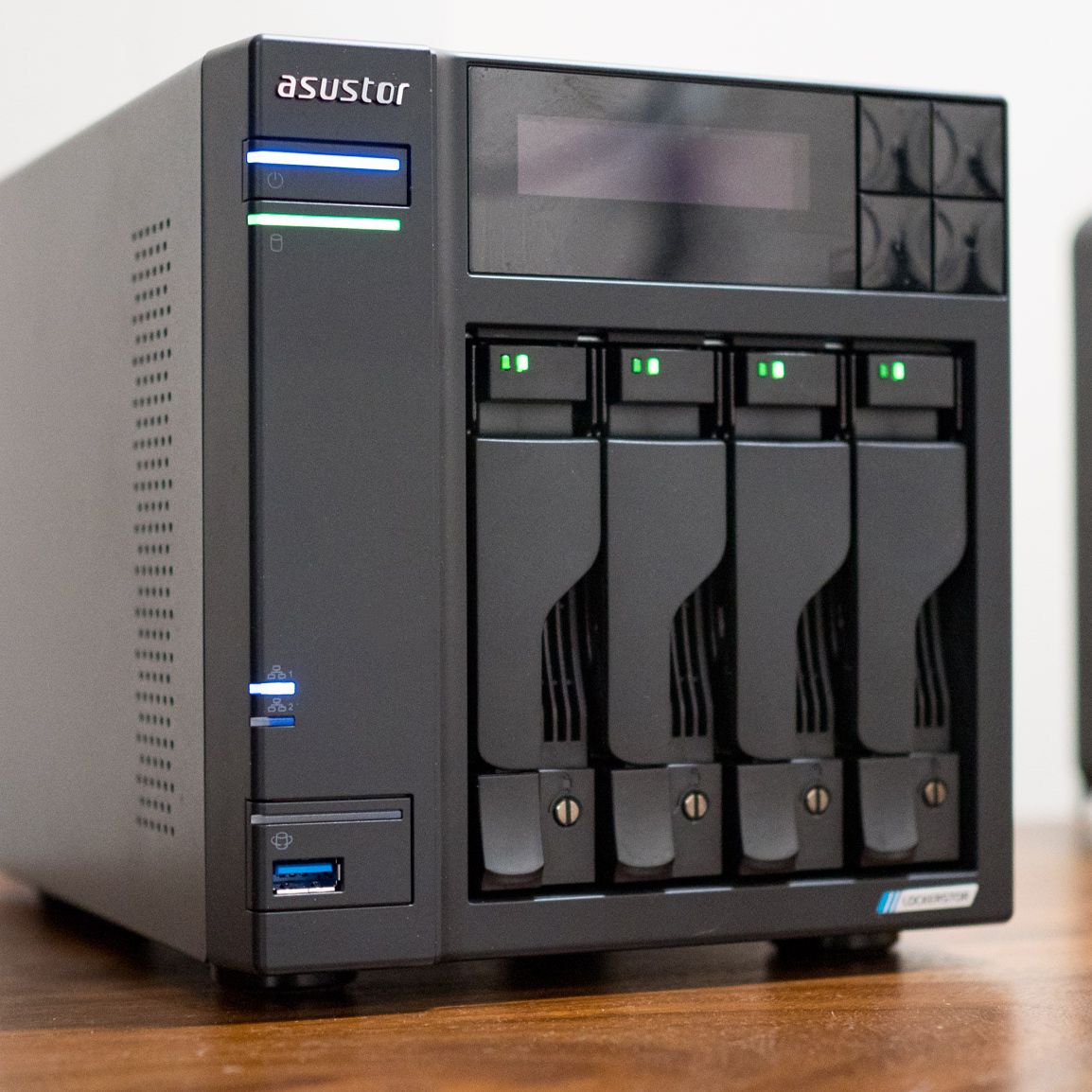 ASUSTOR AS-304T NASキット ASUSTOR AS-304T NASキット