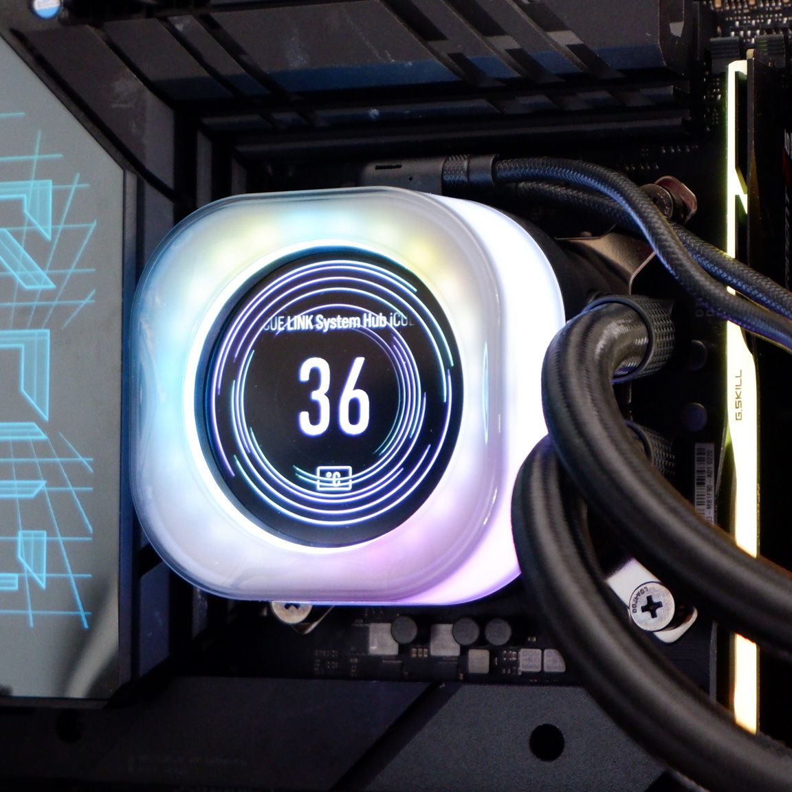 Corsair iCUE Link Titan 360 RX LCD review | PC Gamer