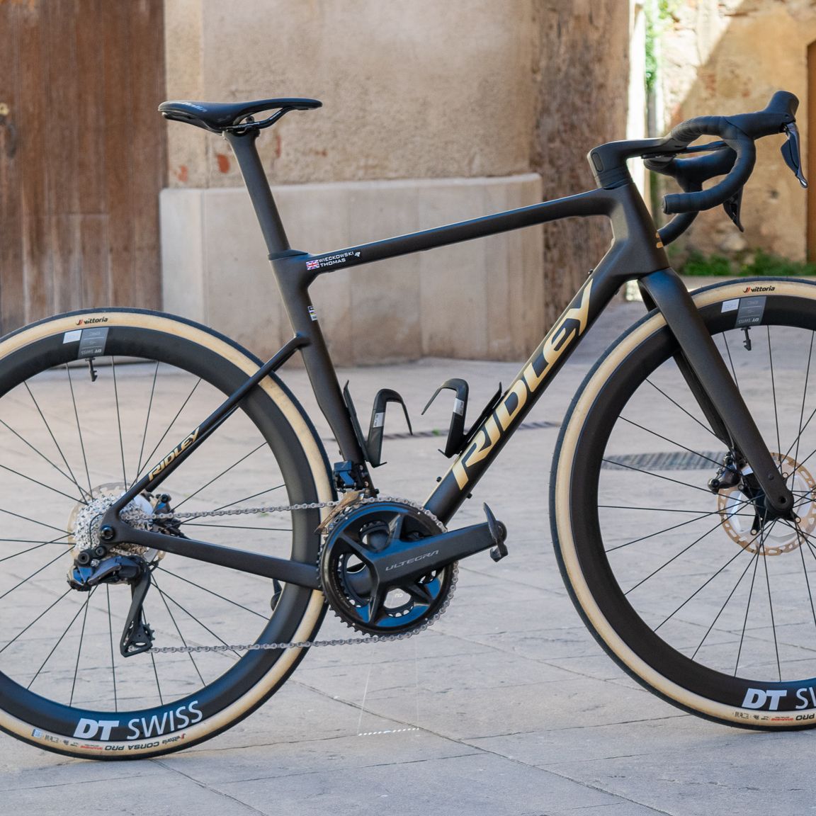 Looking for a versatile and capable all-road bike? At 43