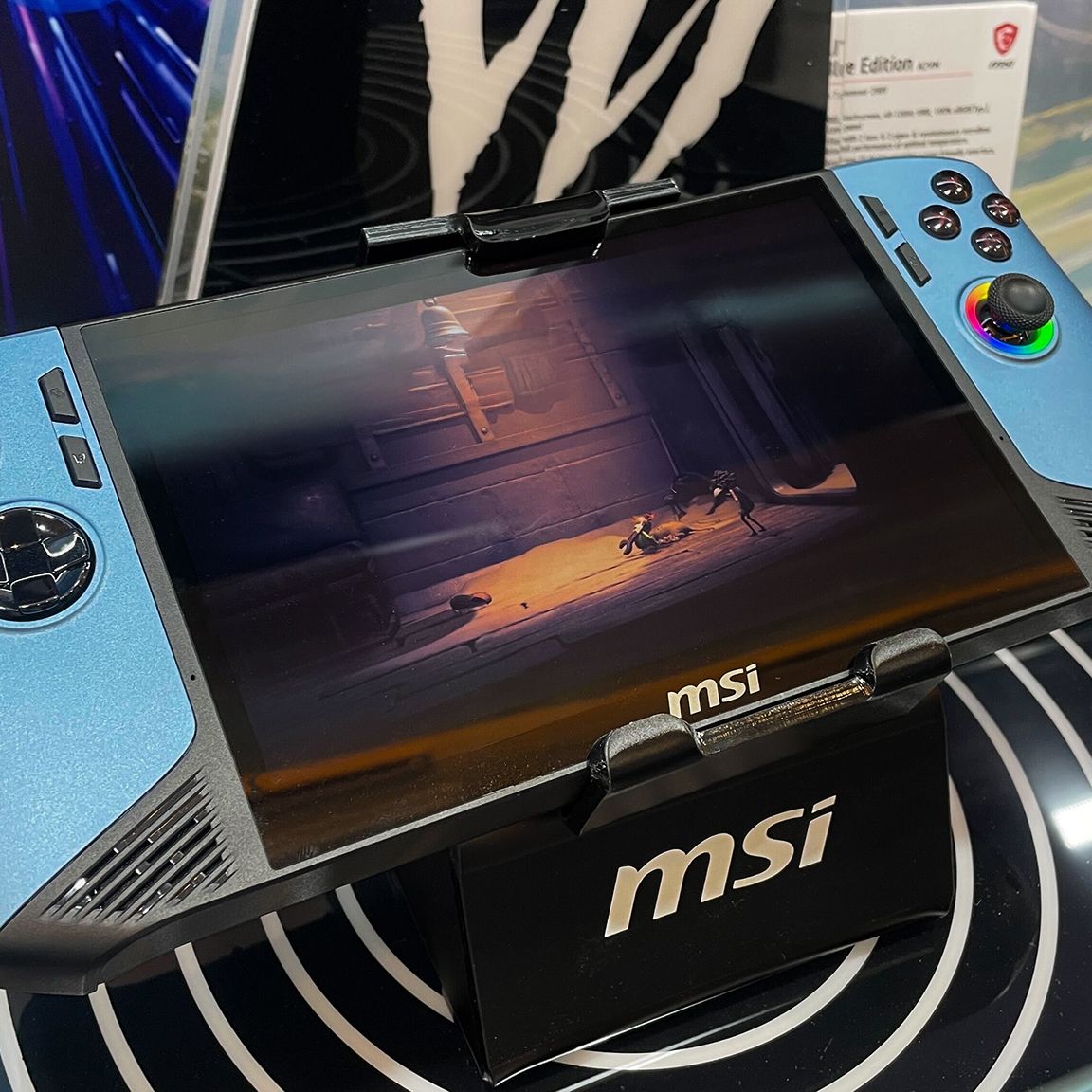 あおさん専用☆第8世代i7✨8GB■フルHD■Office2021 MSI revealed a Glacier Blue Edition of its Claw 8 AI+ handheld