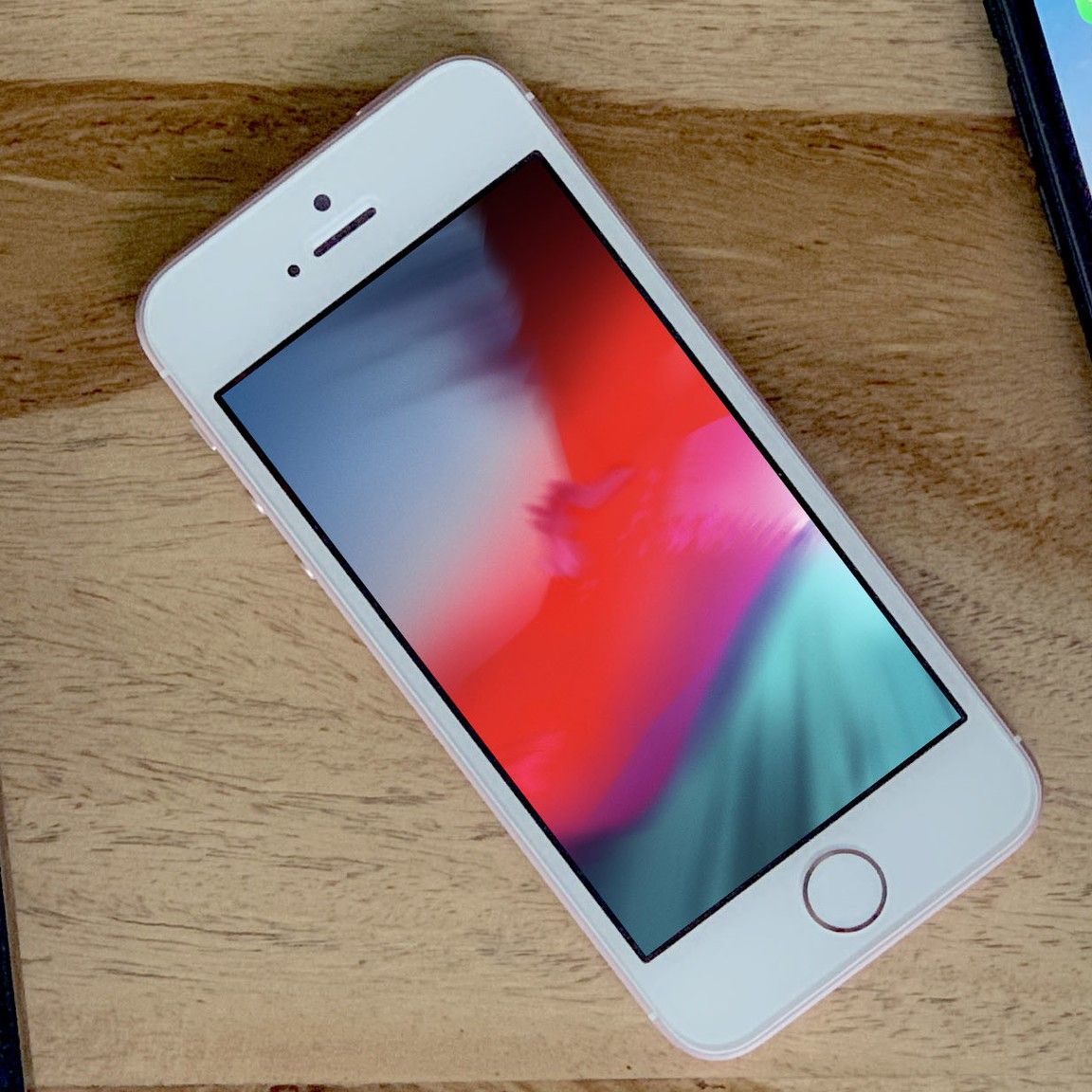 Apple to launch new iPhone SE this month, 6.7-inch iPhone 12 in