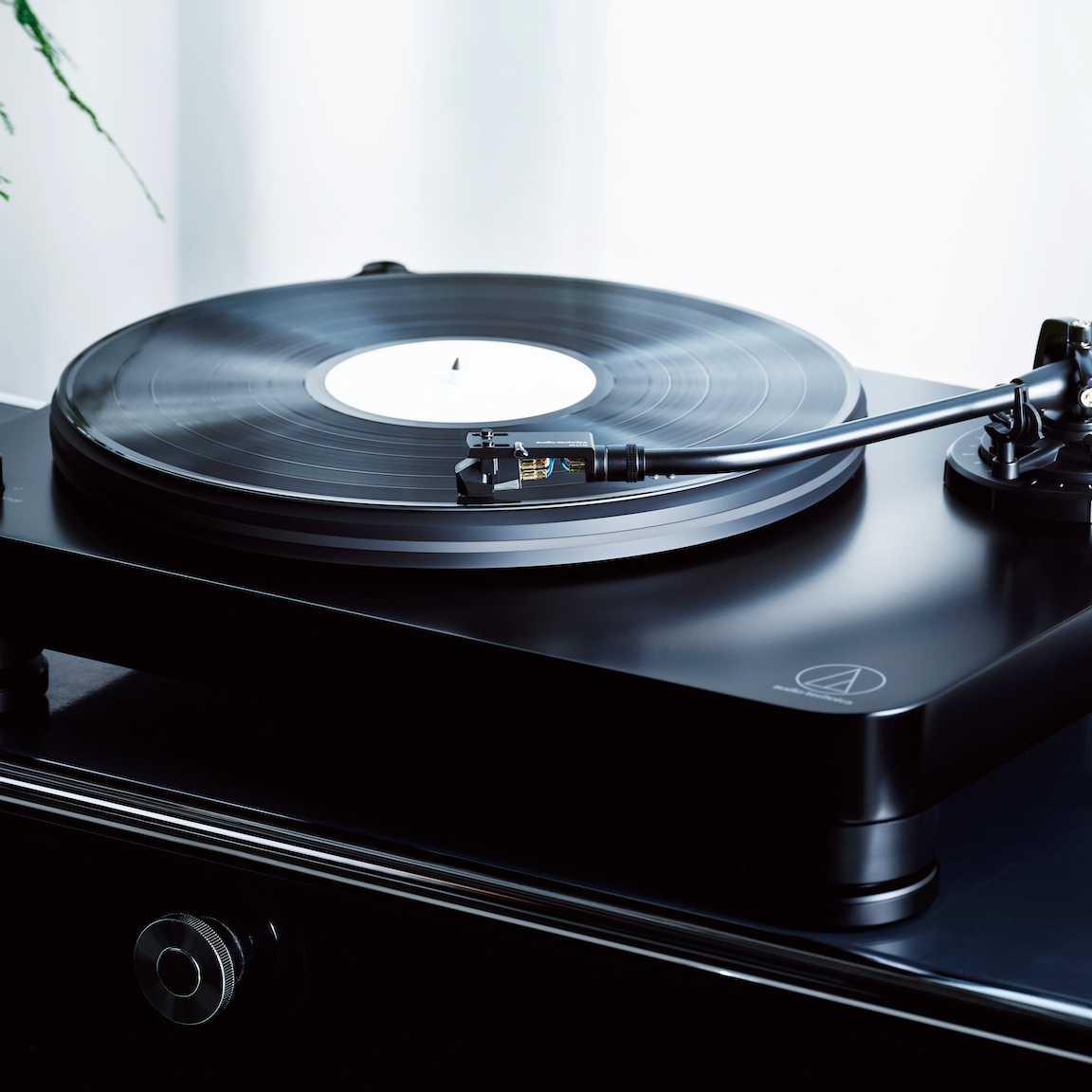 Audio-Technica just updated one of its best ever turntables at CES