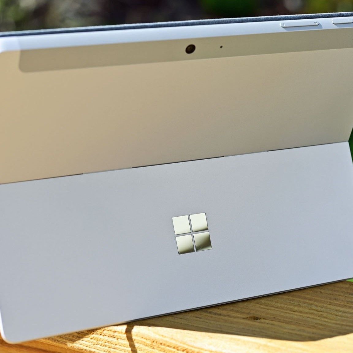Microsoft postpones Surface Go 4 with ARM, plans minor refresh