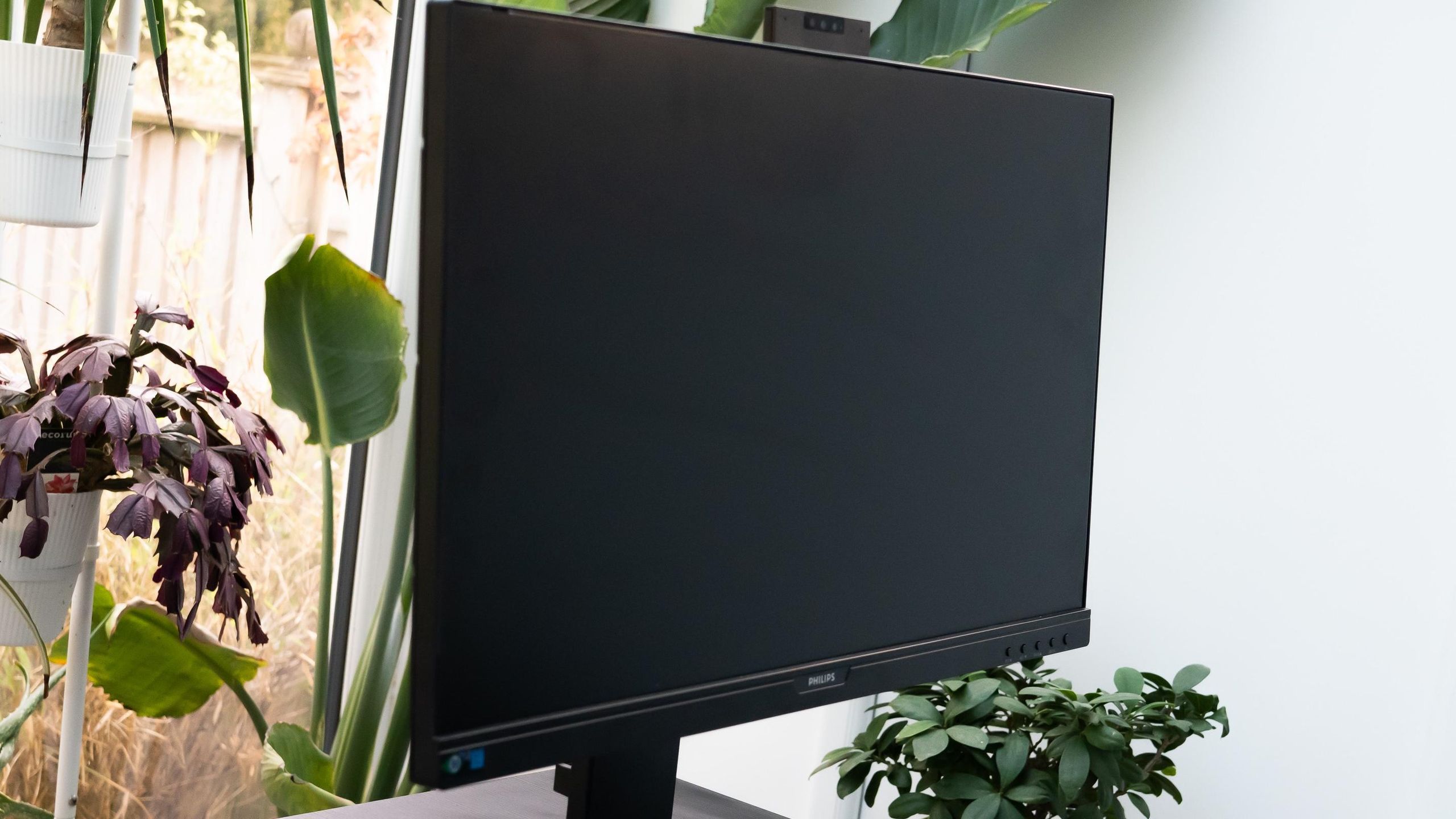 Philips 276B9H review: For all your second-screen needs | Creative