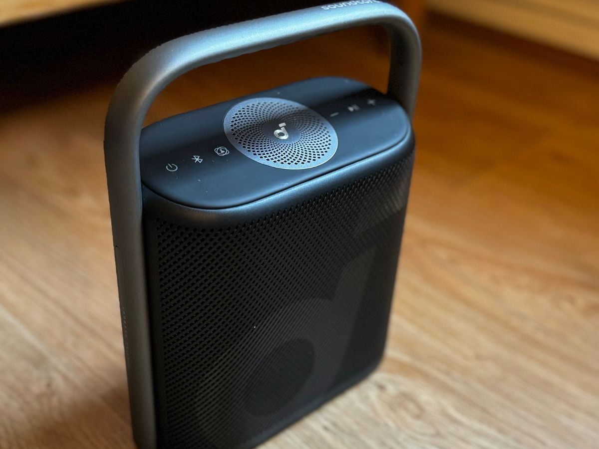 新品本物 Review: X500 Motion Soundcore Affordable, spatial portable スピーカー・ウーファー