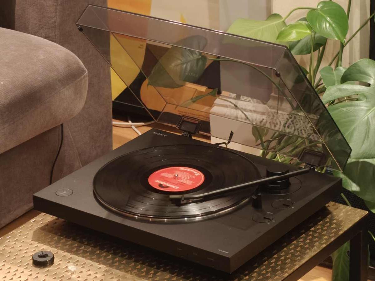 Sony PS-LX310BT turntable review: a cheap record player that's an