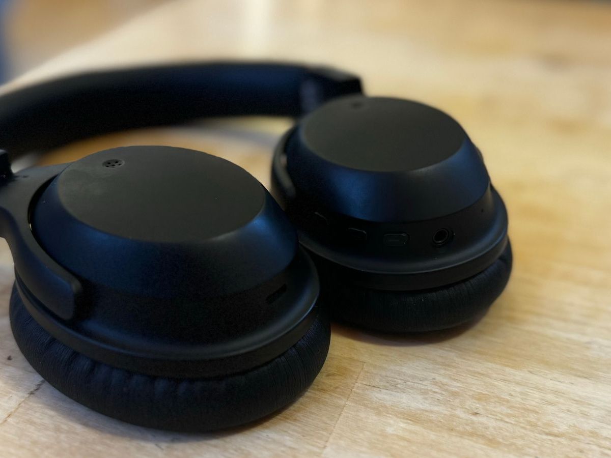 Final UX2000 Wireless Active Noise Cancelling Headphones - Cream - View #4