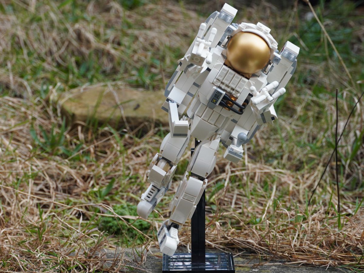 Lego Creator 3-in-1 Space Astronaut review | Space