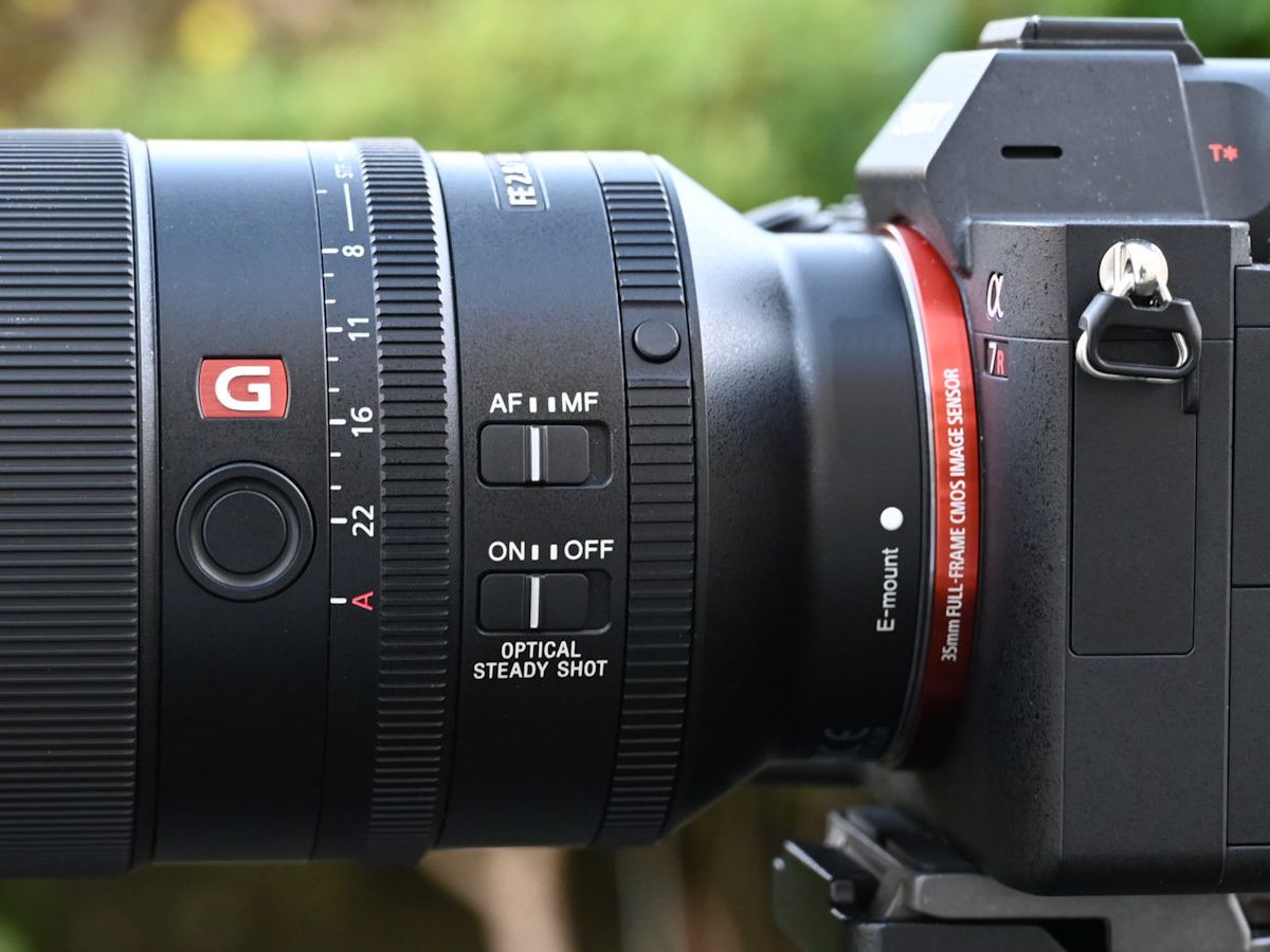 SONY - ソニー FE 100mm f2.8 STF GM OSS SEL100F28GM Sony FE 100mm f/2.8 STF GM OSS Lens for Sony E SEL100F28GM