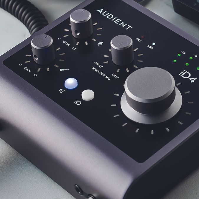 Audient iD4 MkII Feature Overview - YouTube