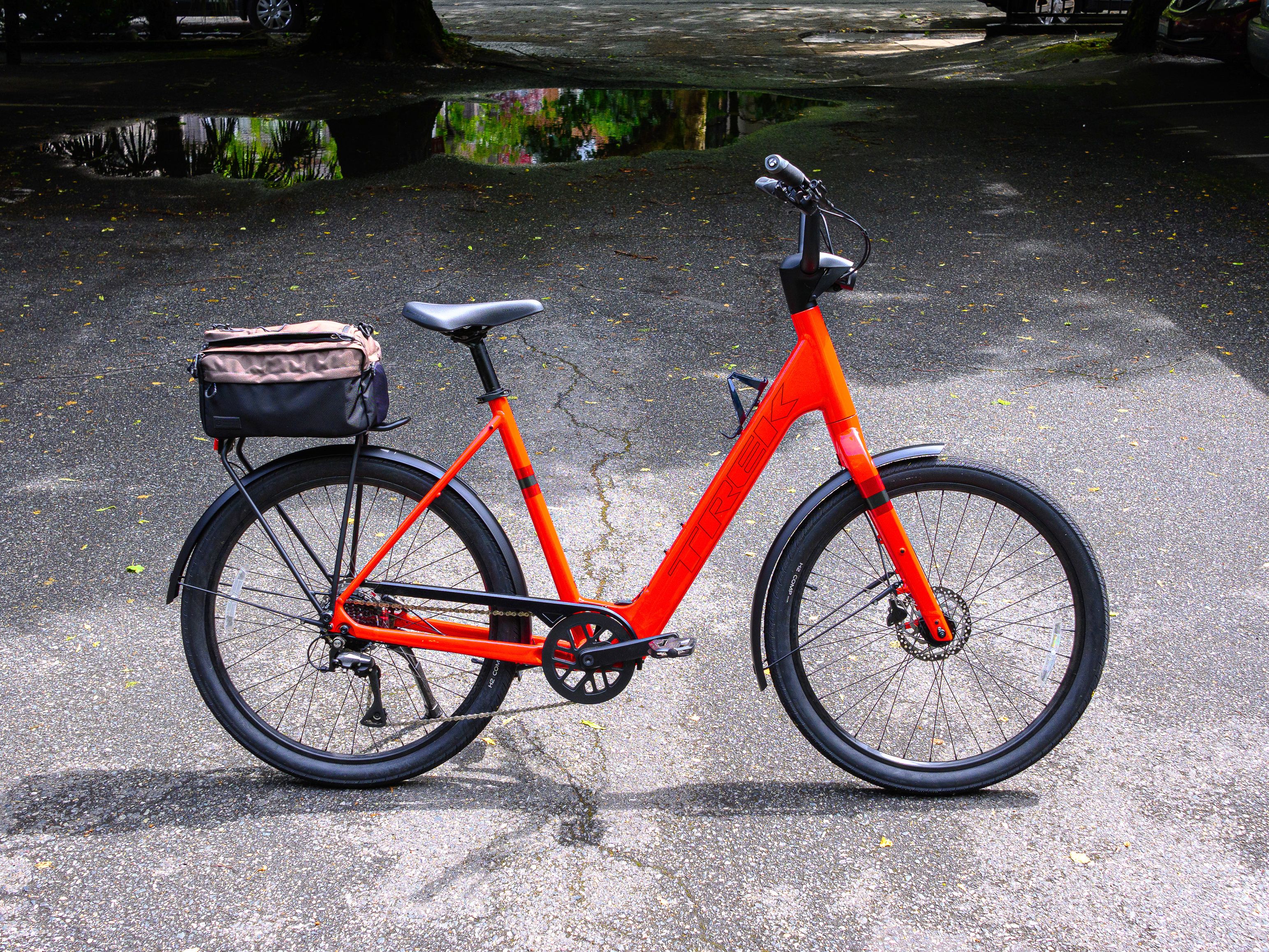 TREK トレック Verve+ Low Step 2019 eBIKE Trek Verve+ 1 Lowstep LT - Trek Bicycle Store of Charlotte