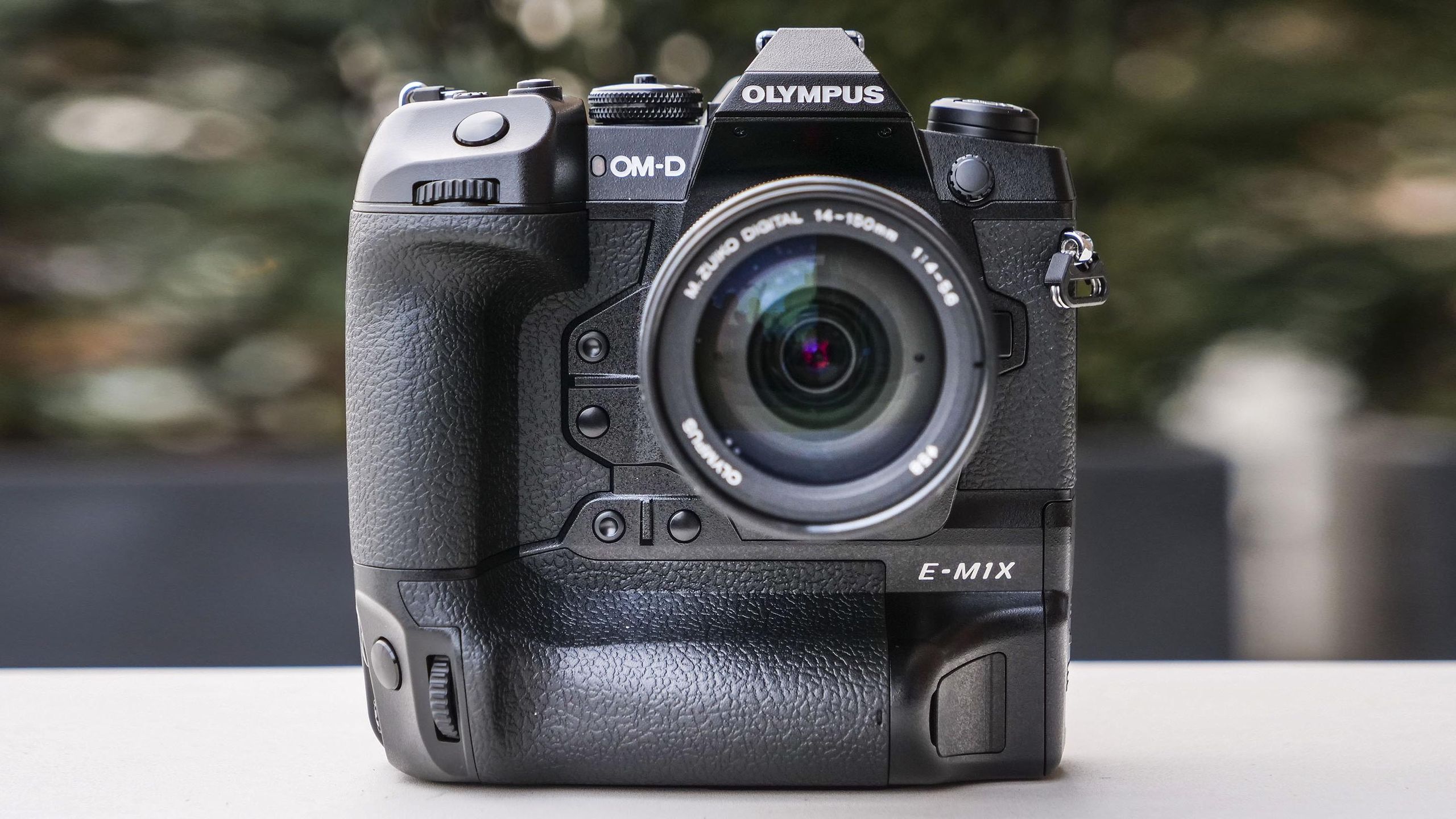 OLYMPUS OM-D E-M1X 本体 Used Olympus OM-D E-M1X | MPB