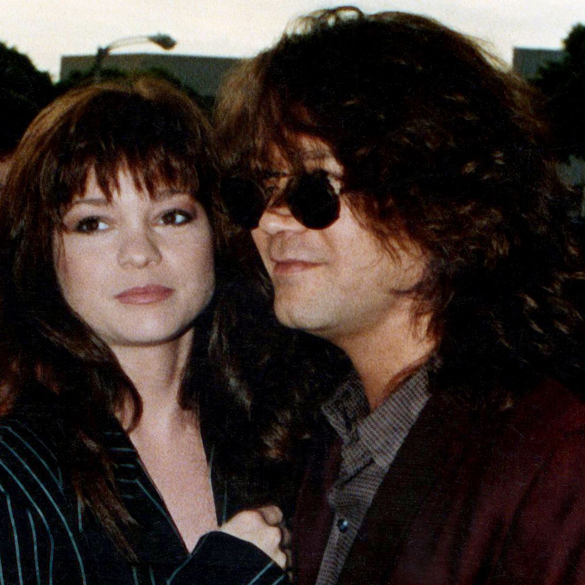 does valerie bertinelli smoke cigarettes Eddie Van Halen and 80's : r/OldSchoolCool Valerie Bertinelli says ditching the