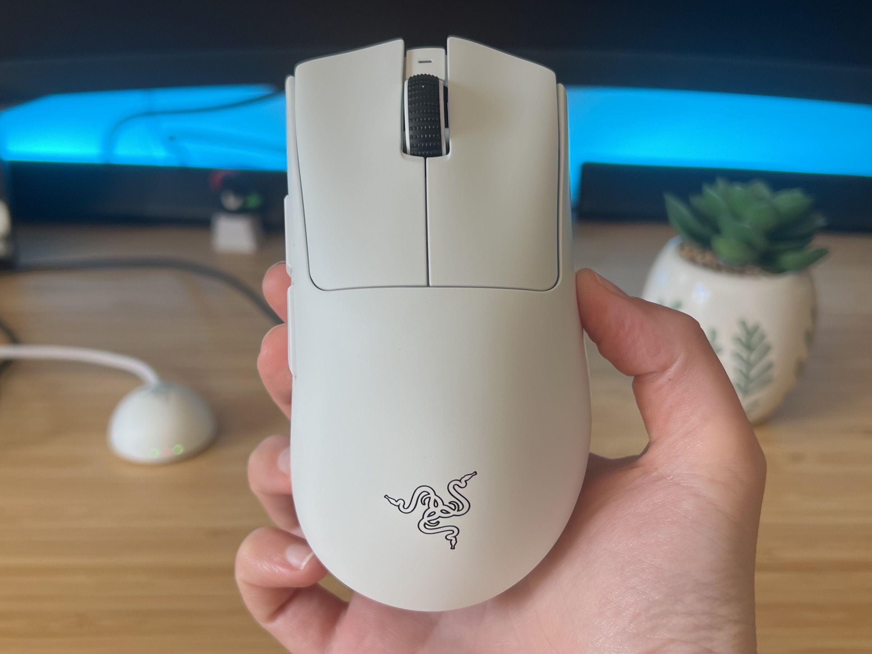 Razer DeathAdder V4 Pro ホワイト deathadder-v4-pro-white-