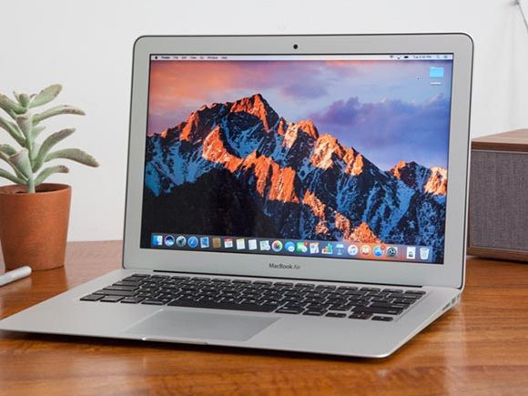 MacBook本体 Apple MacBook Air 2017 Early MacBook Air (2017) review: An old friend shows its age - CNET