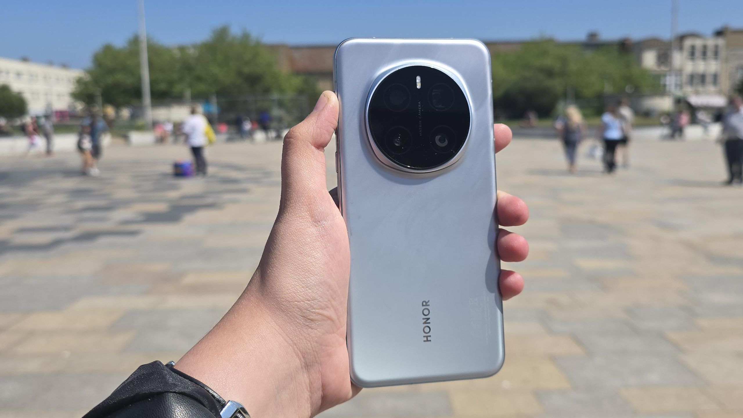Honor Magic 7 Pro review: an excellent AI camera phone for content