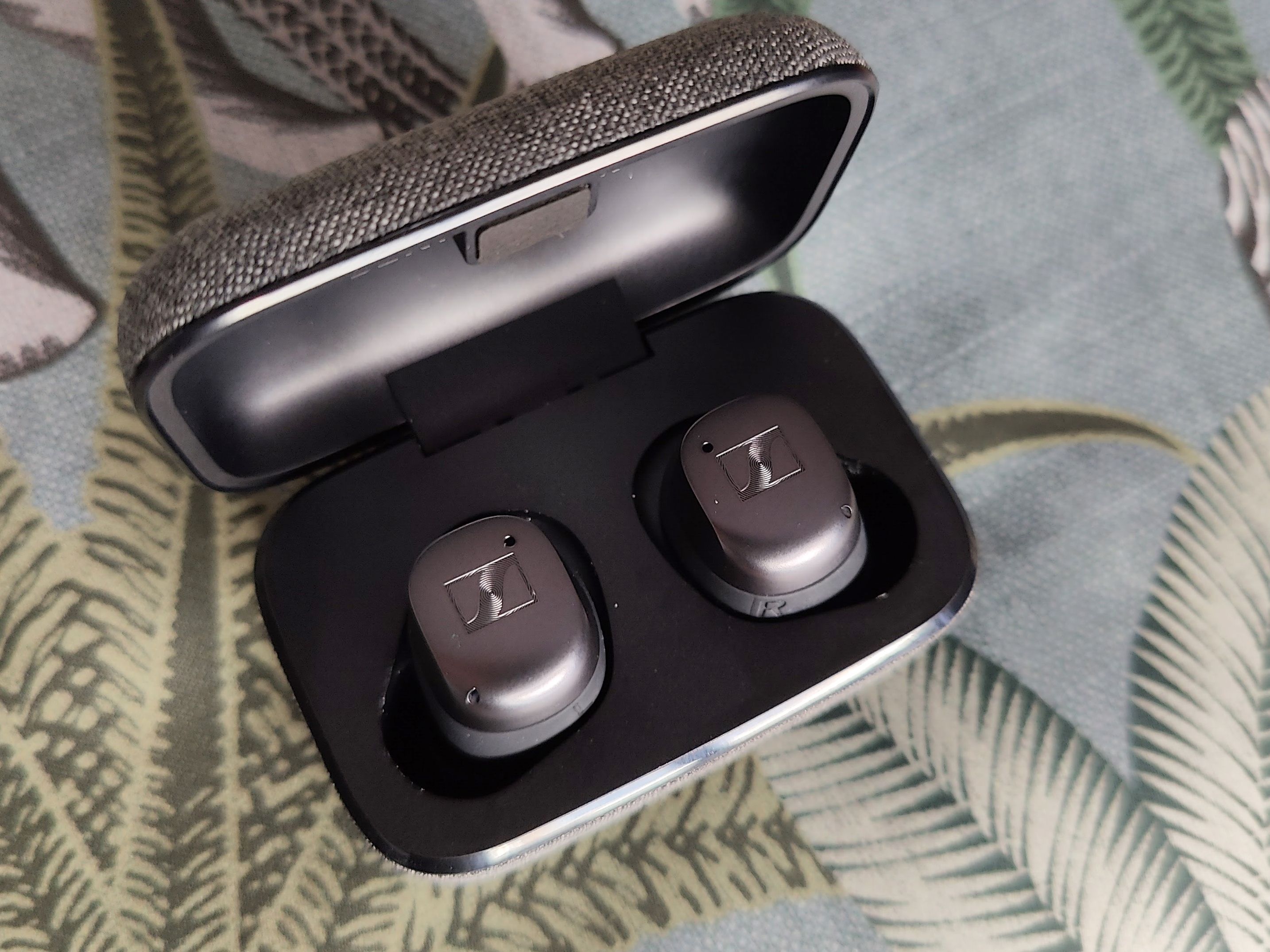 Amazon.com: Sennheiser Momentum True Wireless 3 Earbuds