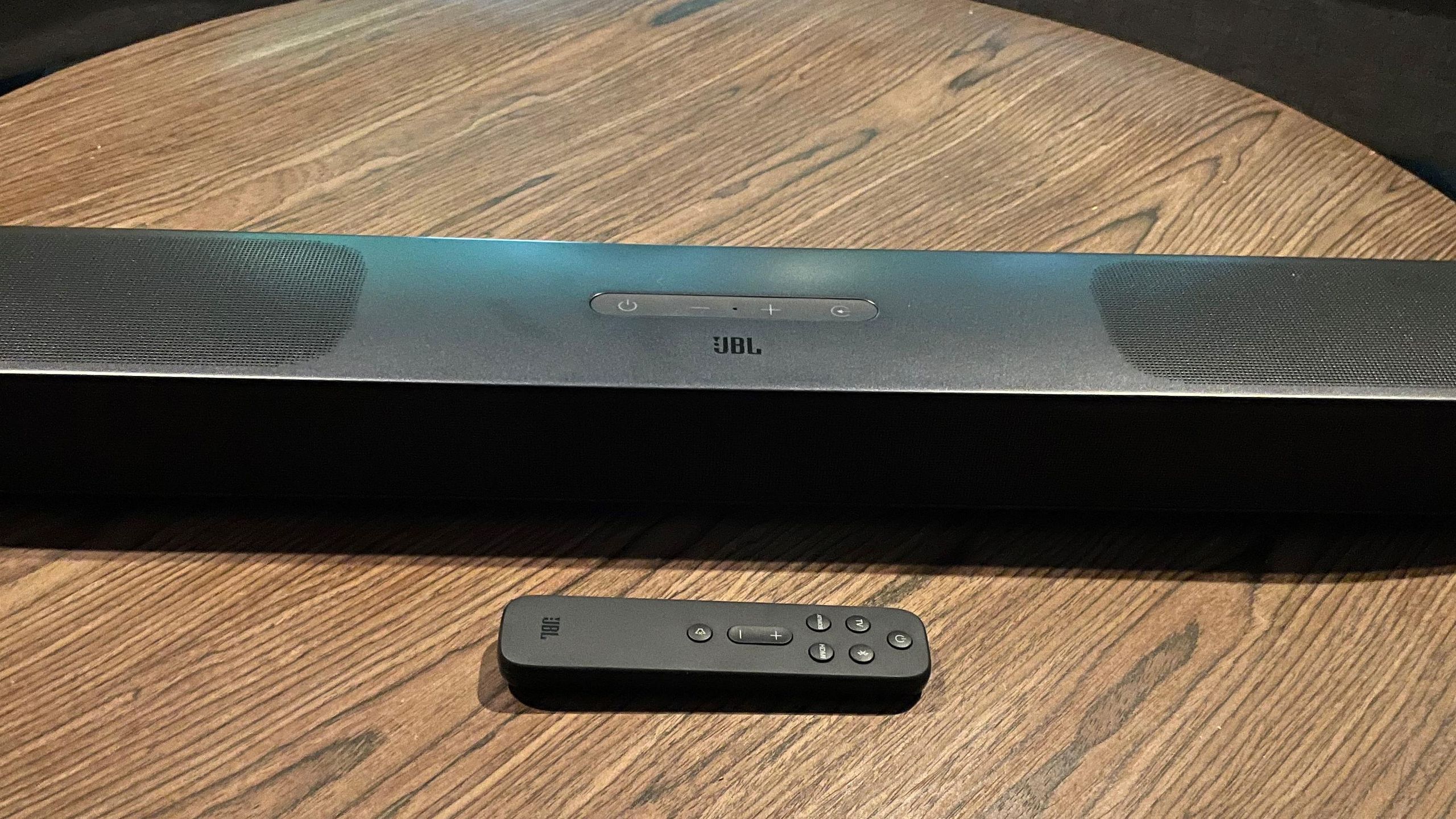 【美品】JBL JBLBAR50 ブラック BAR 5.0 MultiBeam JBL Bar 5.0 MultiBeam review | What Hi-Fi?