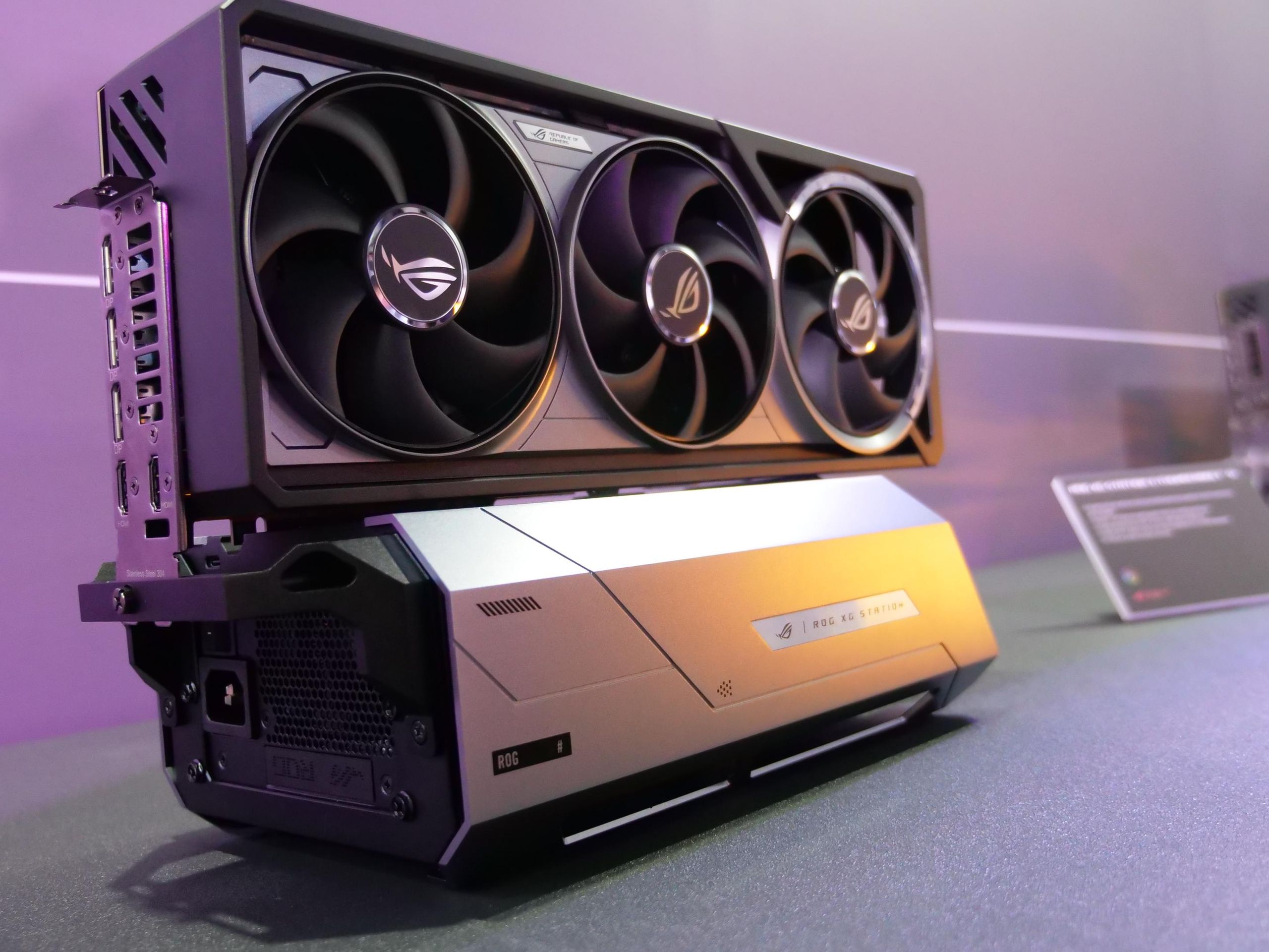 Asus' ROG XG Station 3 eGPU offers desktop-class graphics to