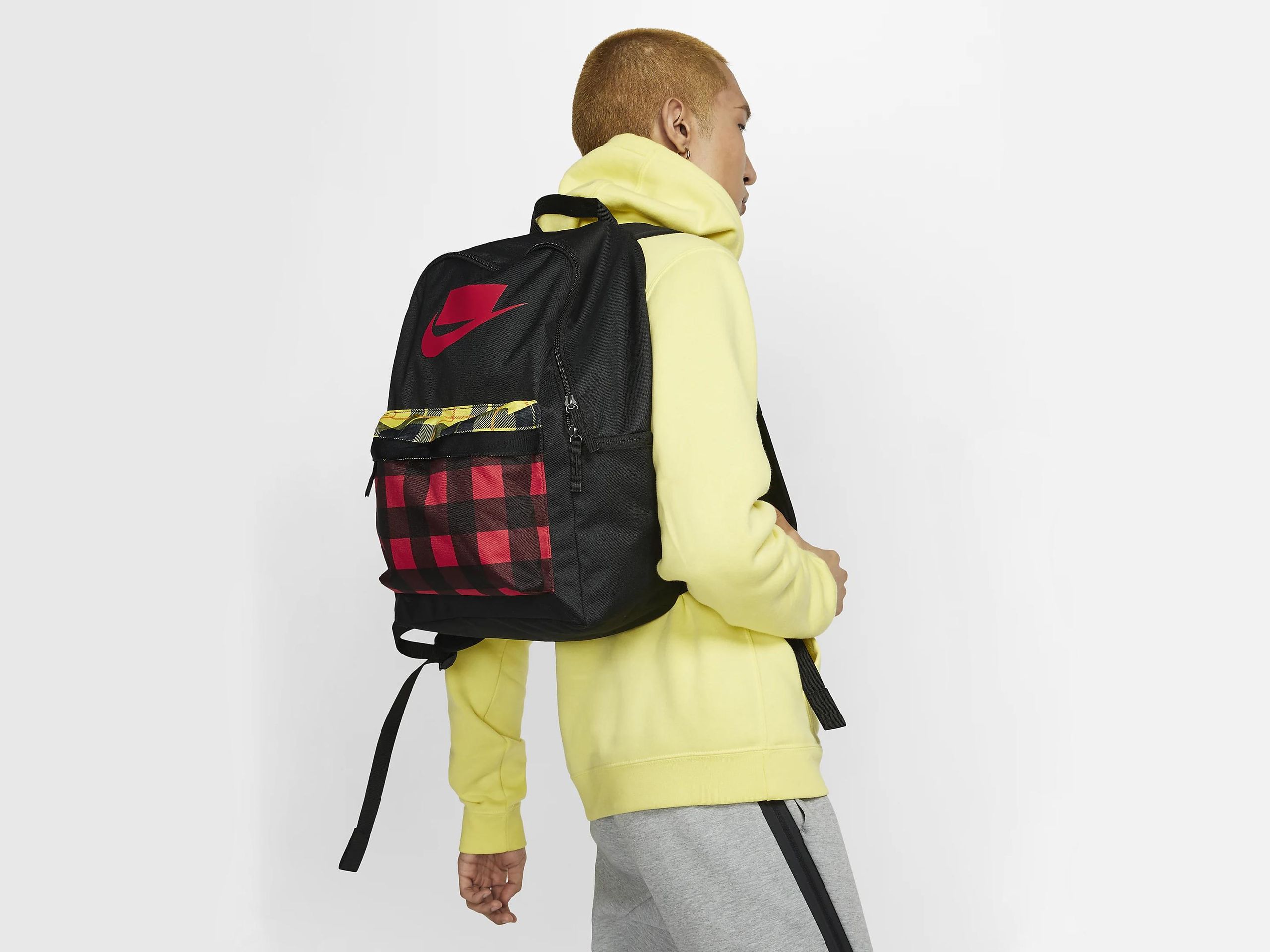 nike backpack aesthetic