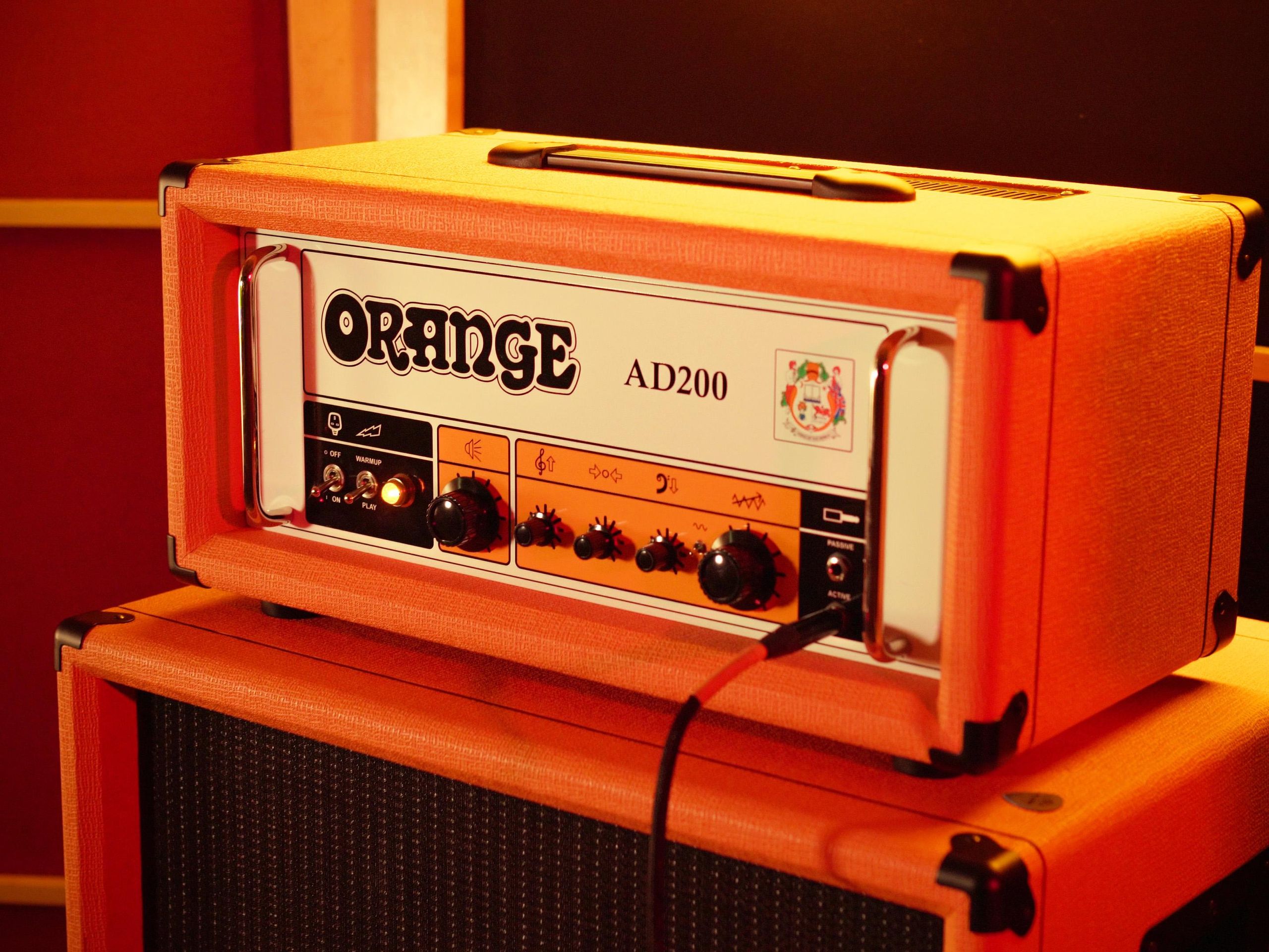 AD200B様 Maxon HYBRID BASSDRIVE AD200B様 Maxon HYBRID BASSDRIVE AD200B Bass Amp and the