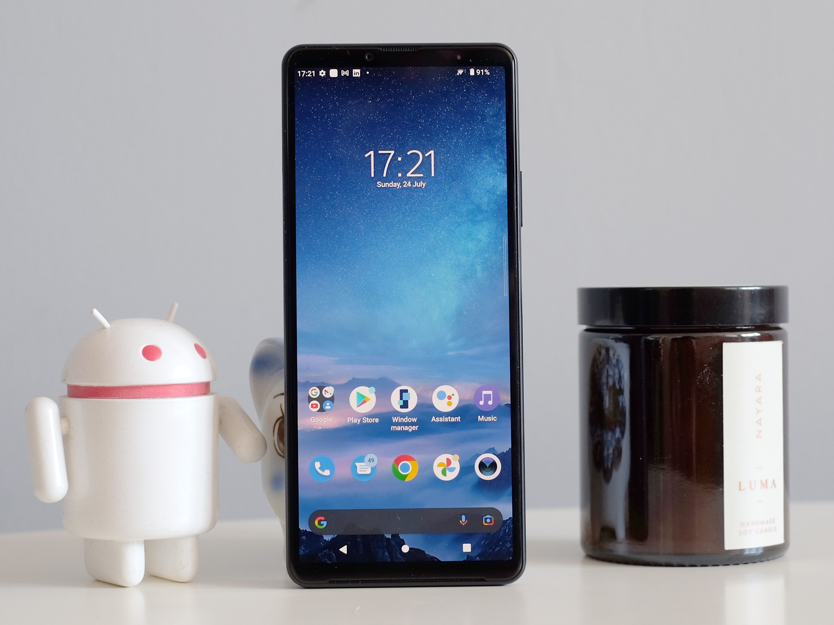 Xperia 10VI ハンドストラップ付き手帳型ケース カード4枚