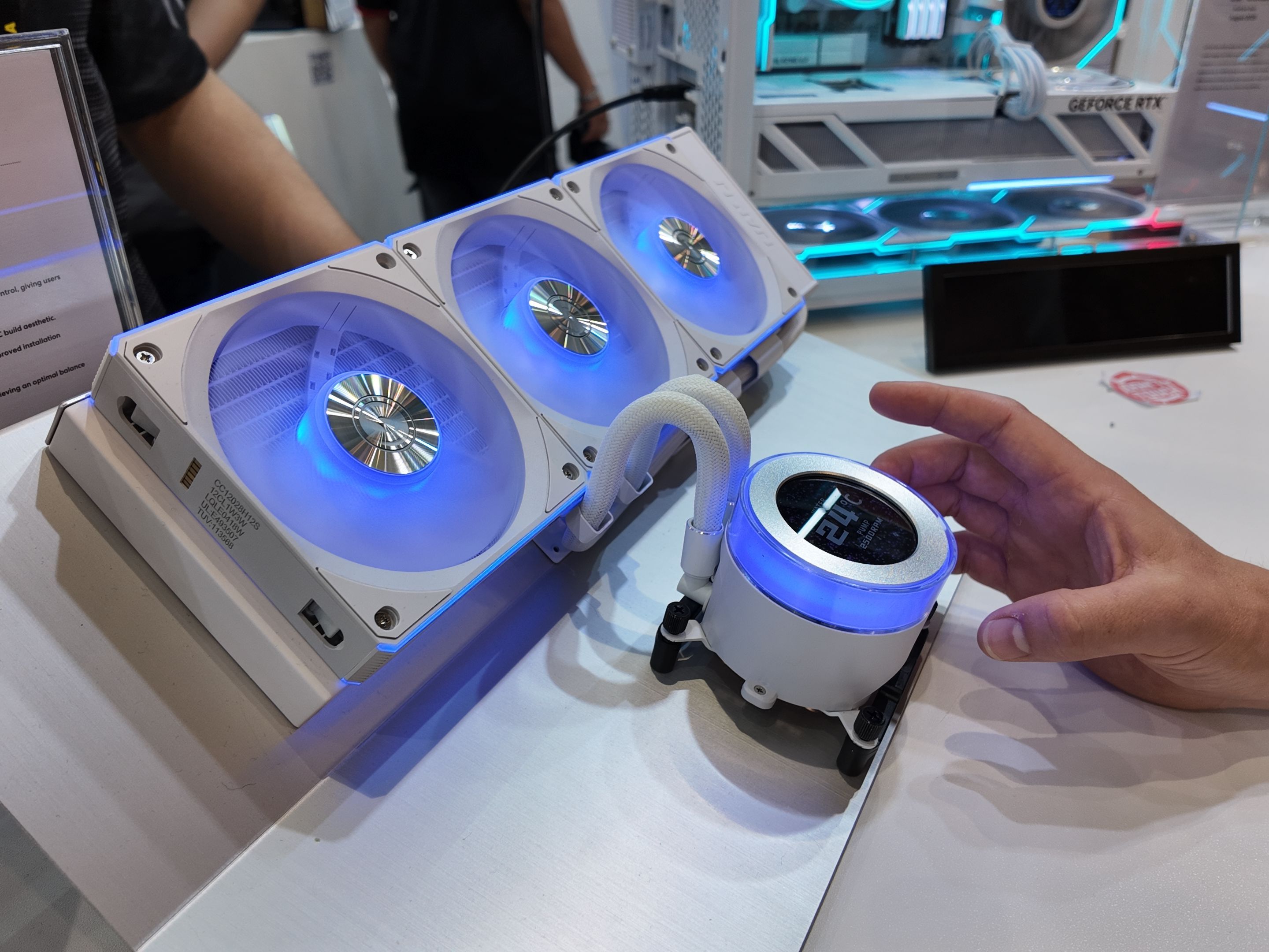 Lian Li's new Hydroshift AIO cooler doesn't work properly on