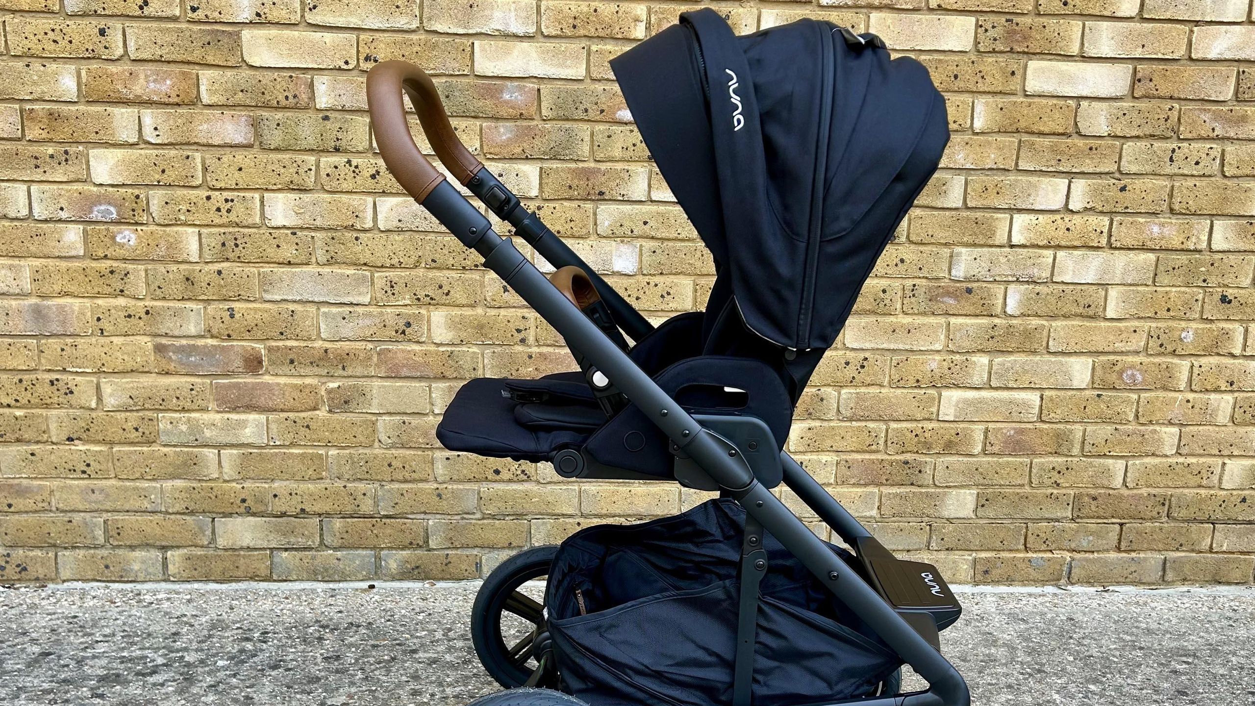 uppababy g lite stroller UPPAbaby G-Luxe Stroller  Greyson (Charcoal mlange/Carbon)